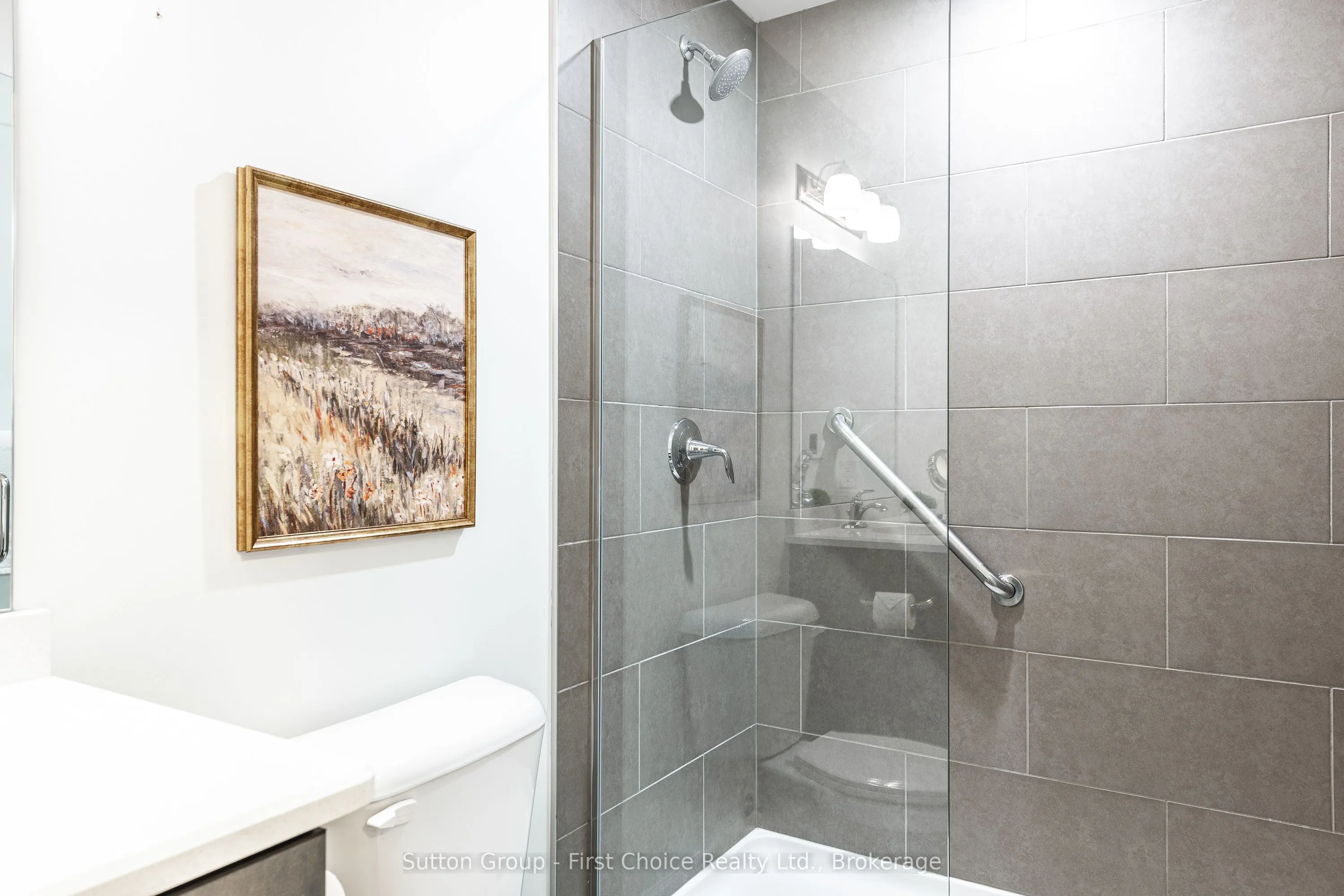 255 John Street N #102