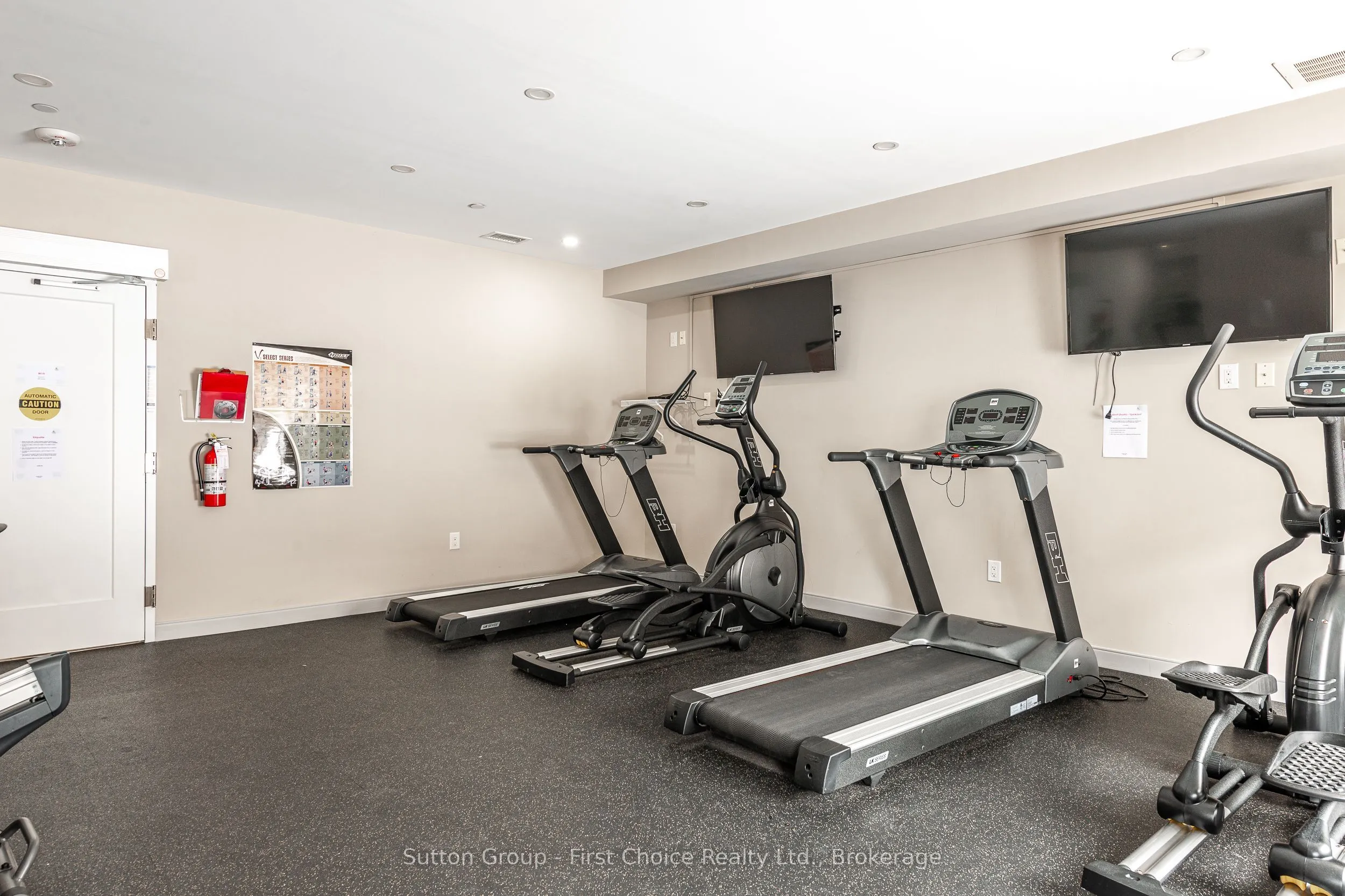 255 John Street N #102