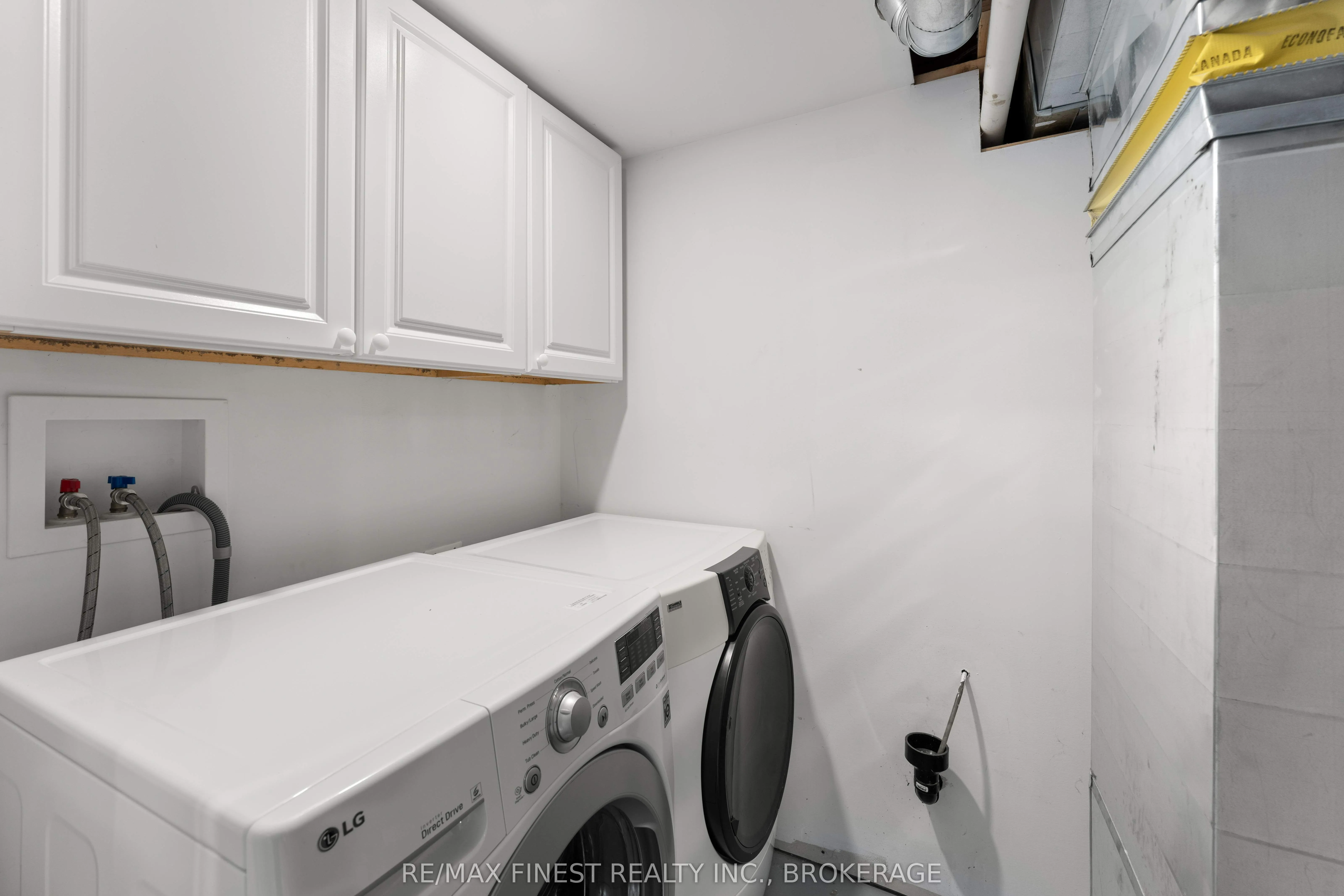 111 Manitou Crescent