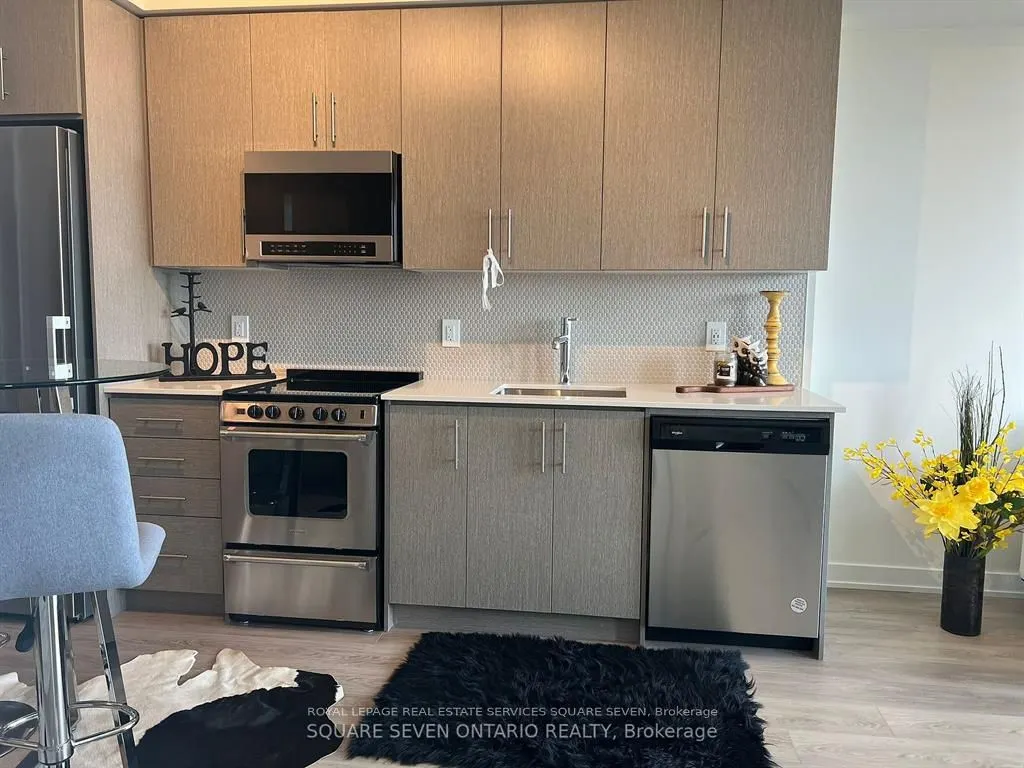 212 King William Street, #1301