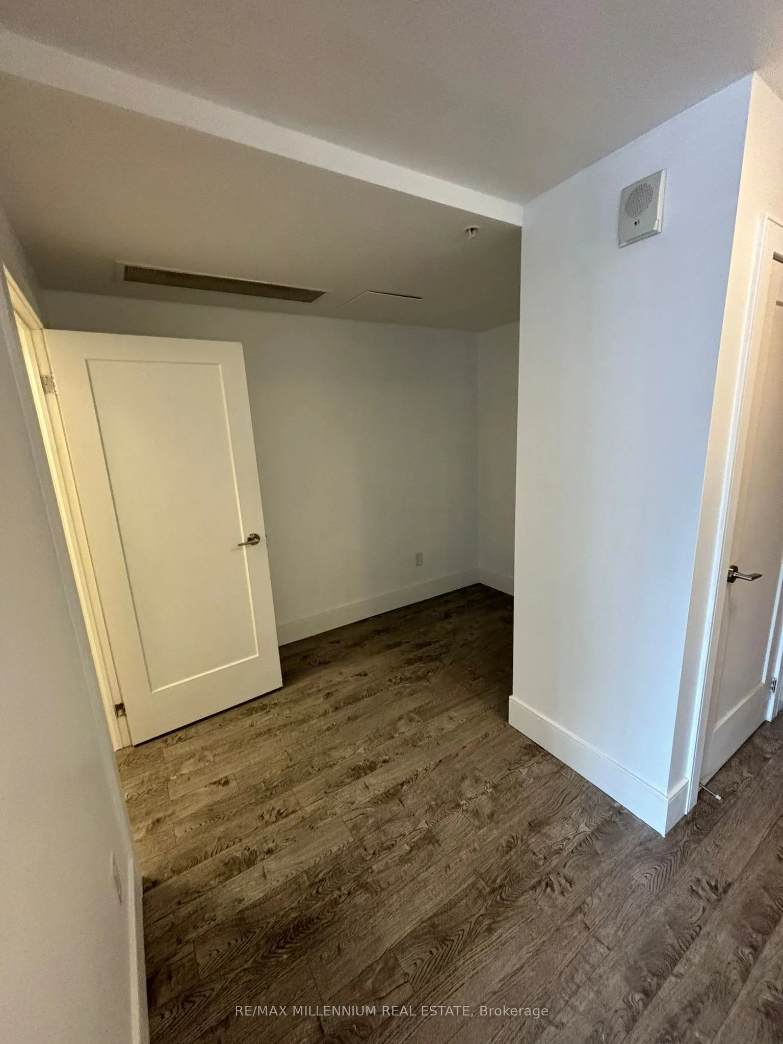 15 Prince Albert Boulevard #312
