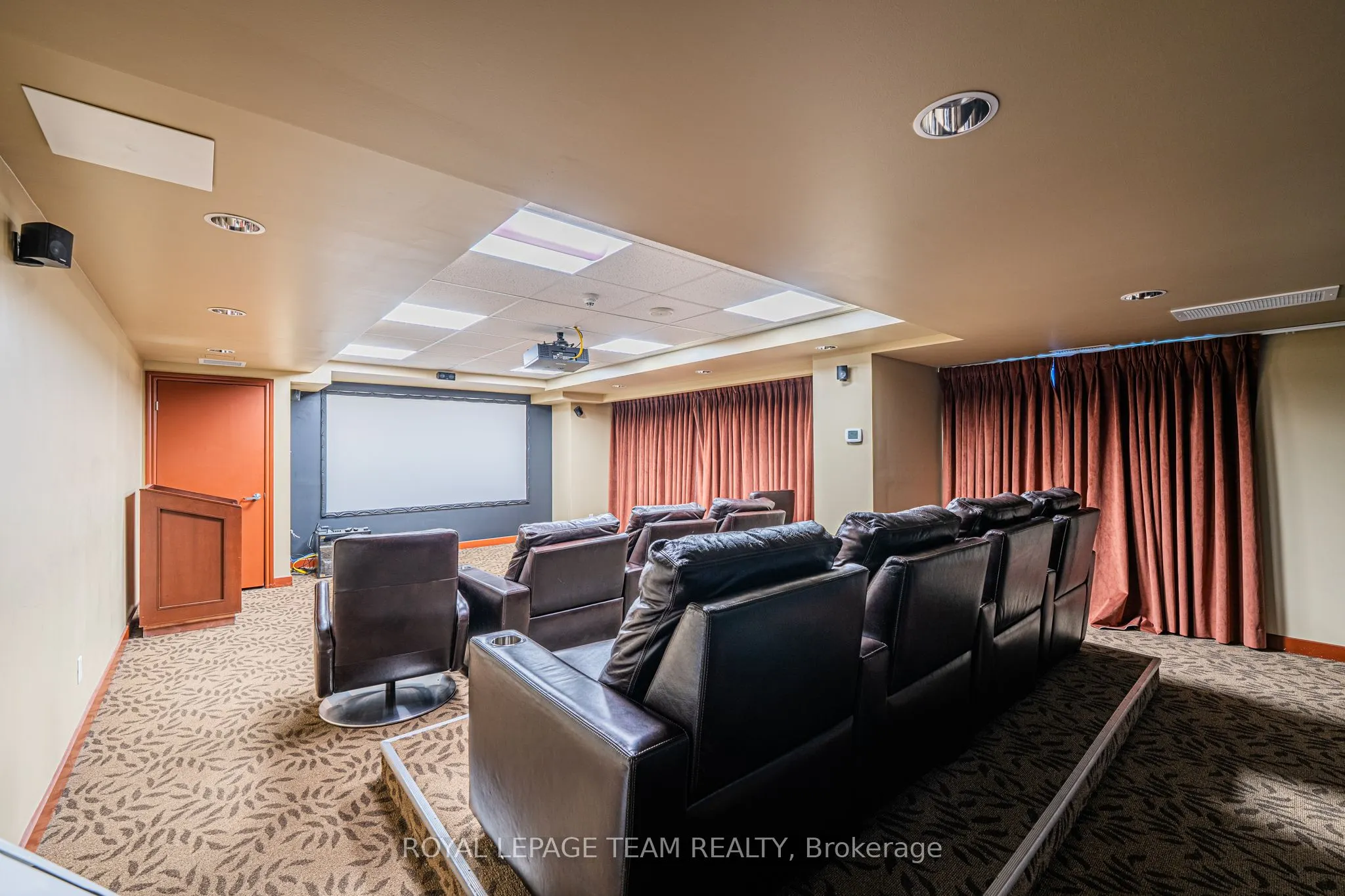 200 RIDEAU Street, #1609