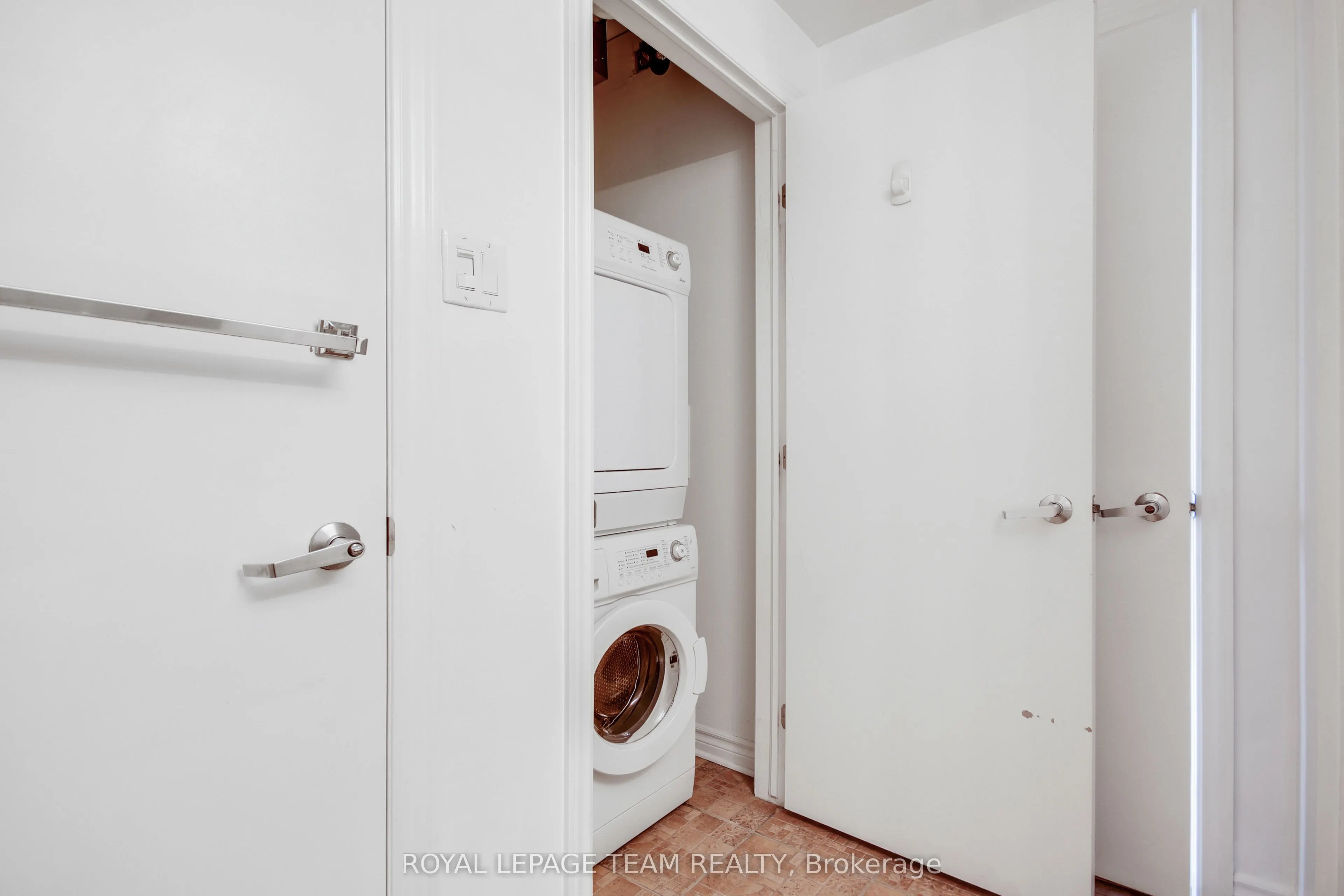 200 RIDEAU Street, #1609