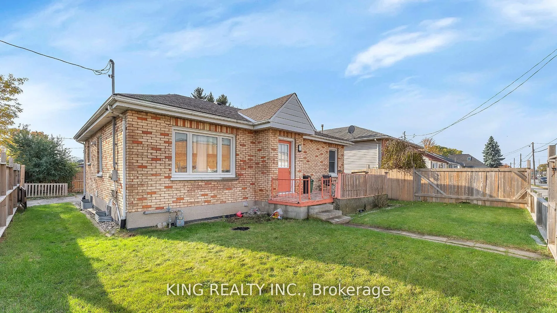 1227 TRAFALGAR Street