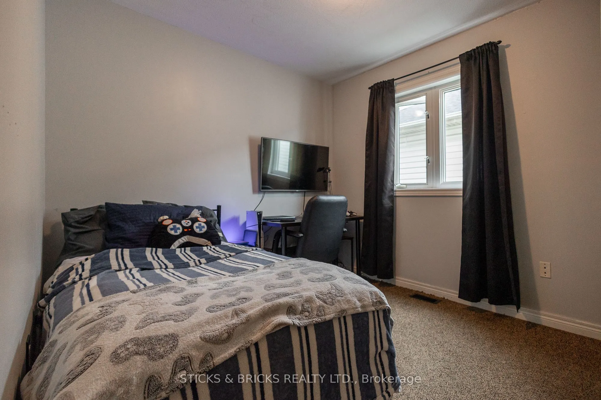 8378 Atack Court