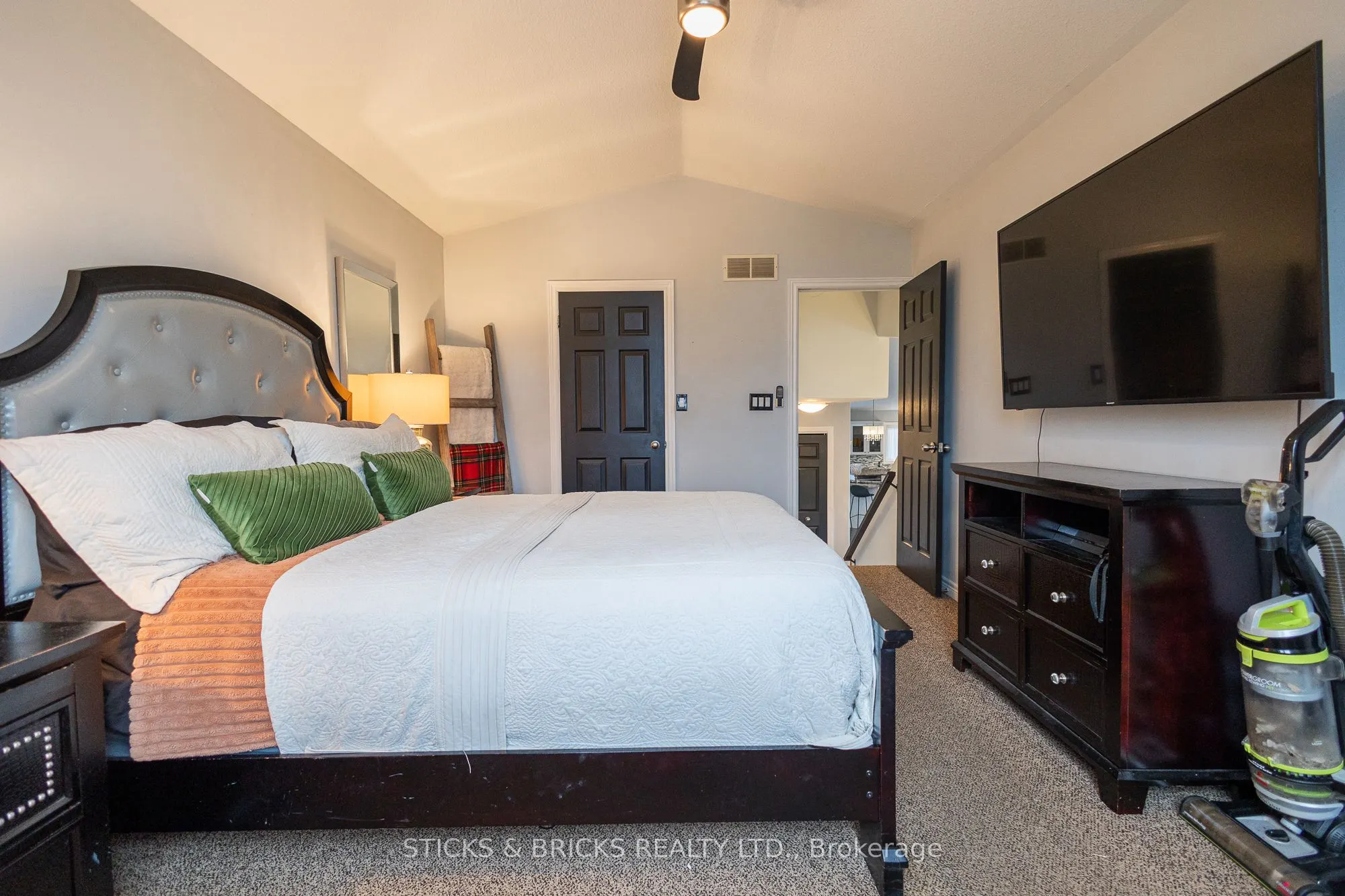 8378 Atack Court