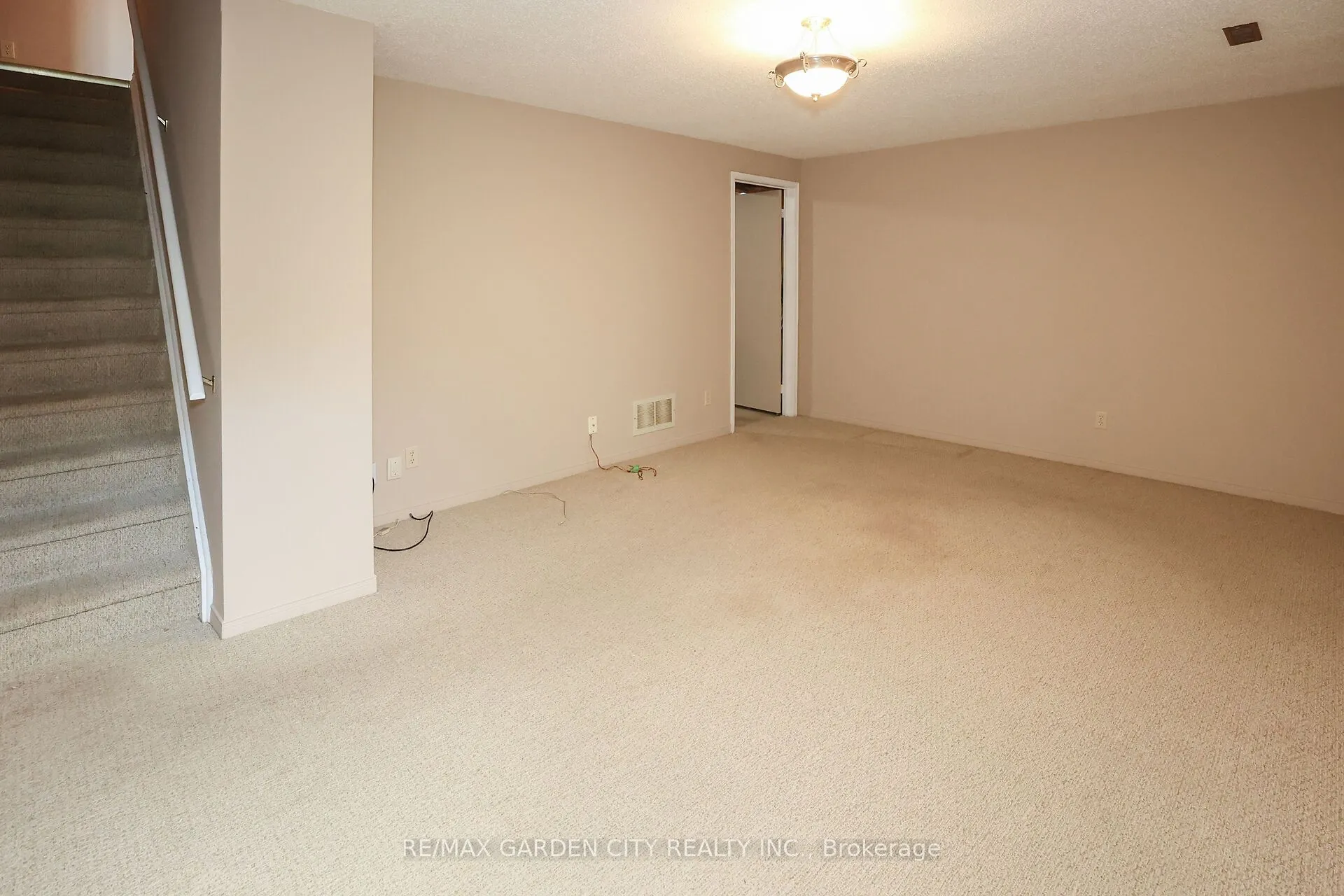 55 Kerman Avenue, #44