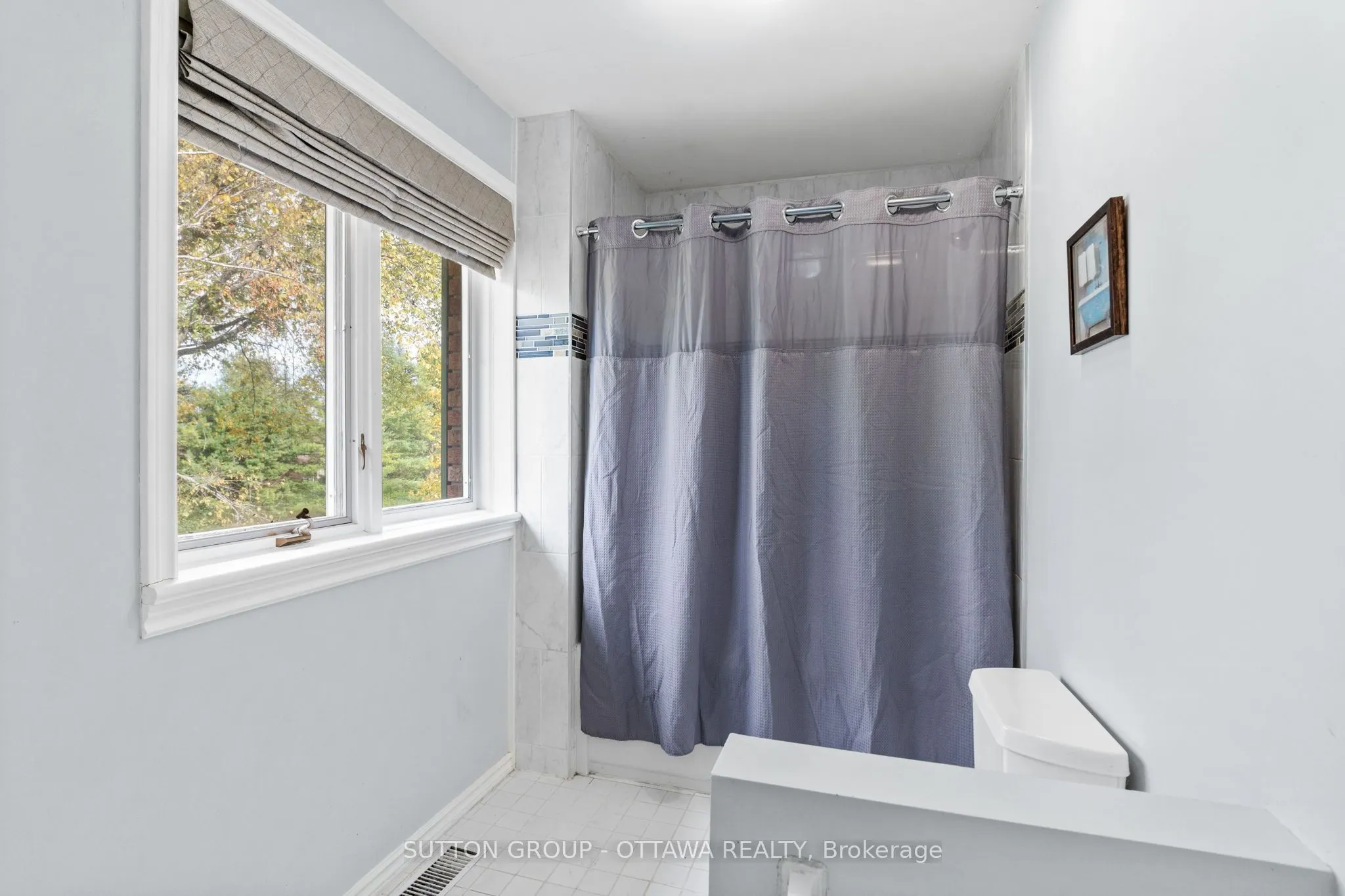 7 ROLSTON Way