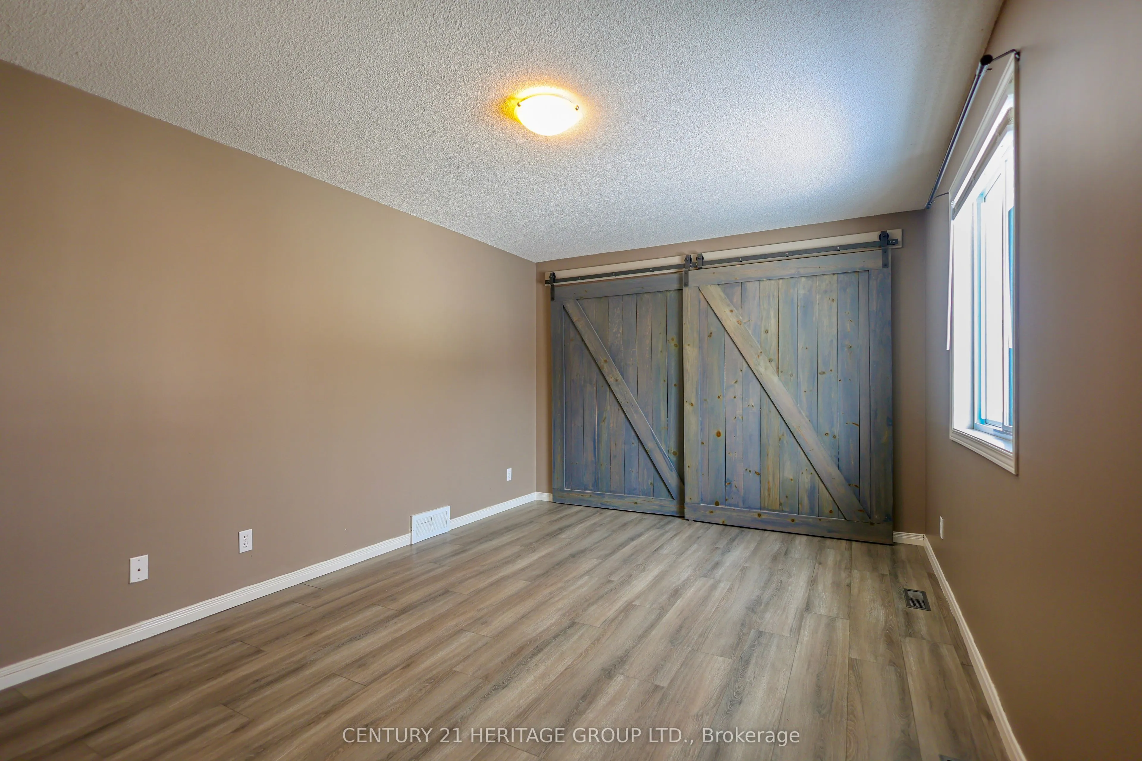 1021 Greenwood Park Drive