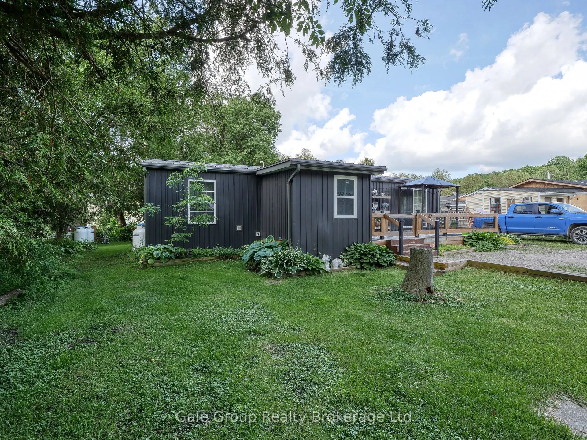 495856 10th Line, #67