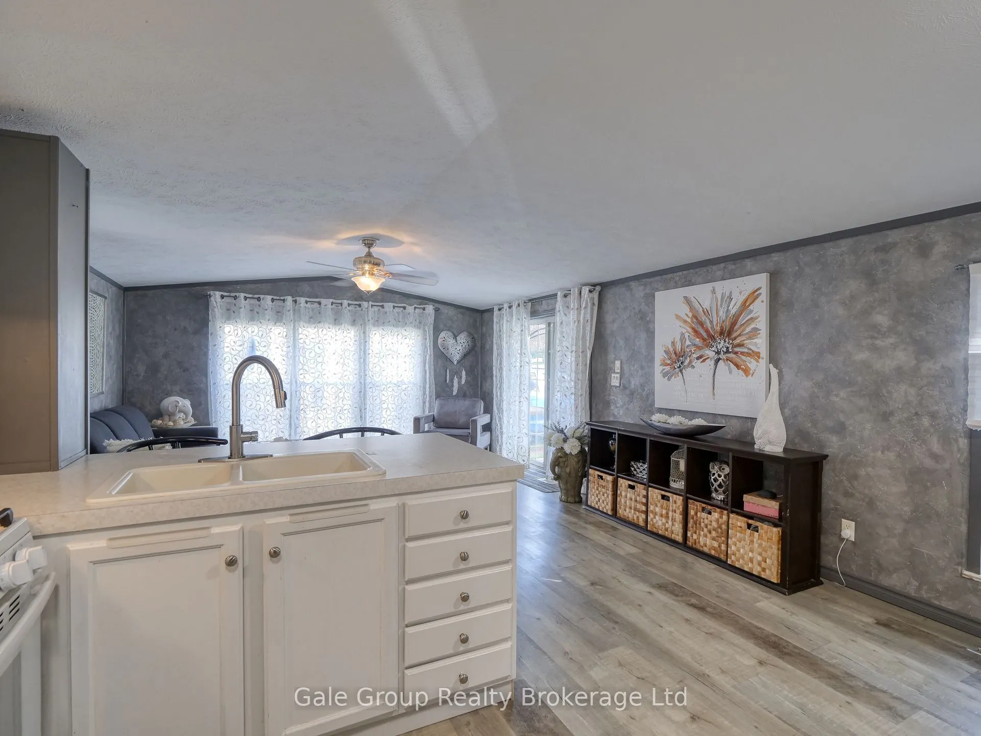 495856 10th Line, #67
