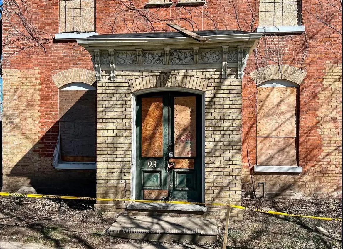93 West Street