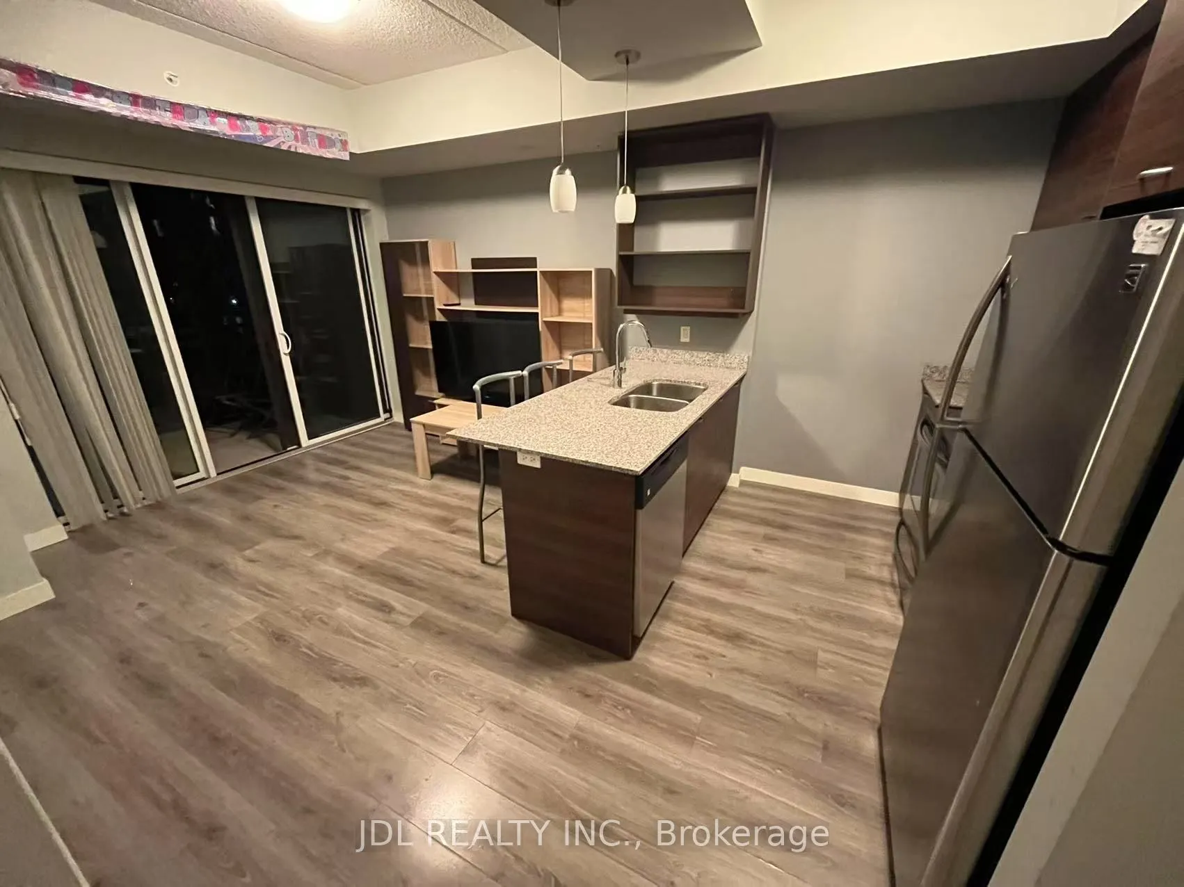 318 Spruce Street, #1106