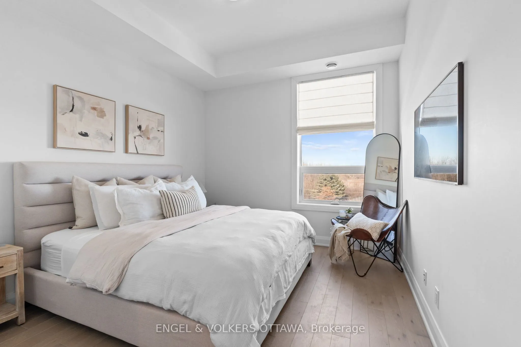 100 Cortile Private #301