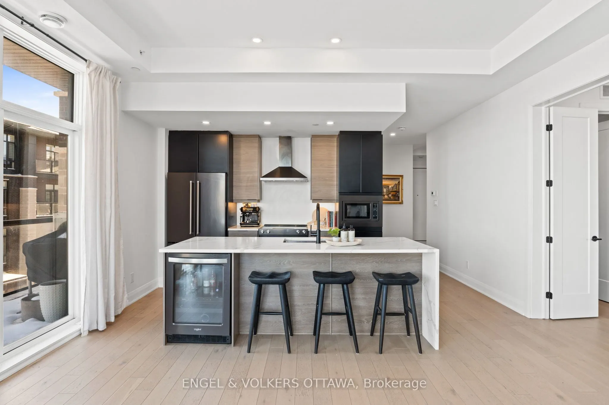 100 Cortile Private #301
