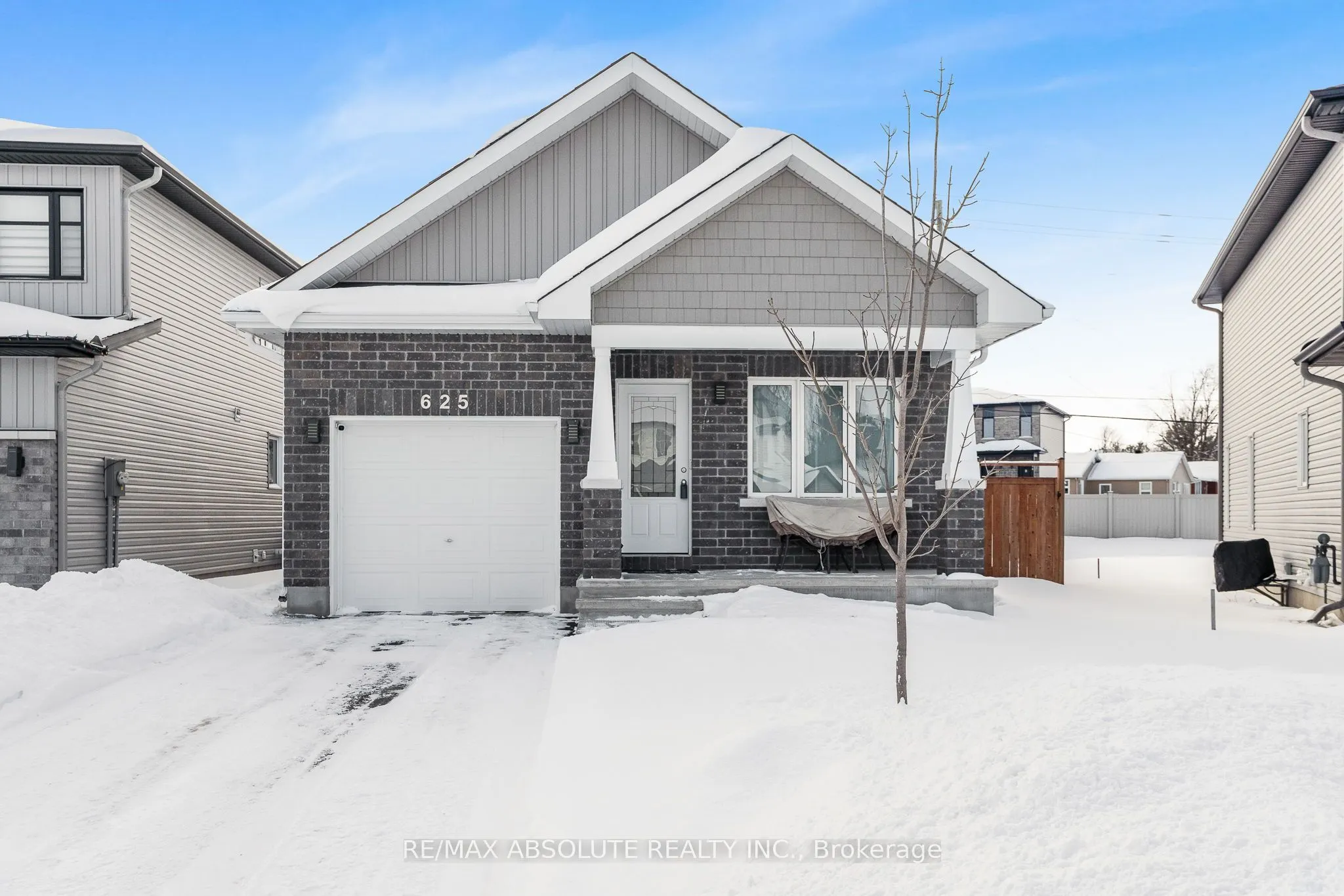 625 Robert Street