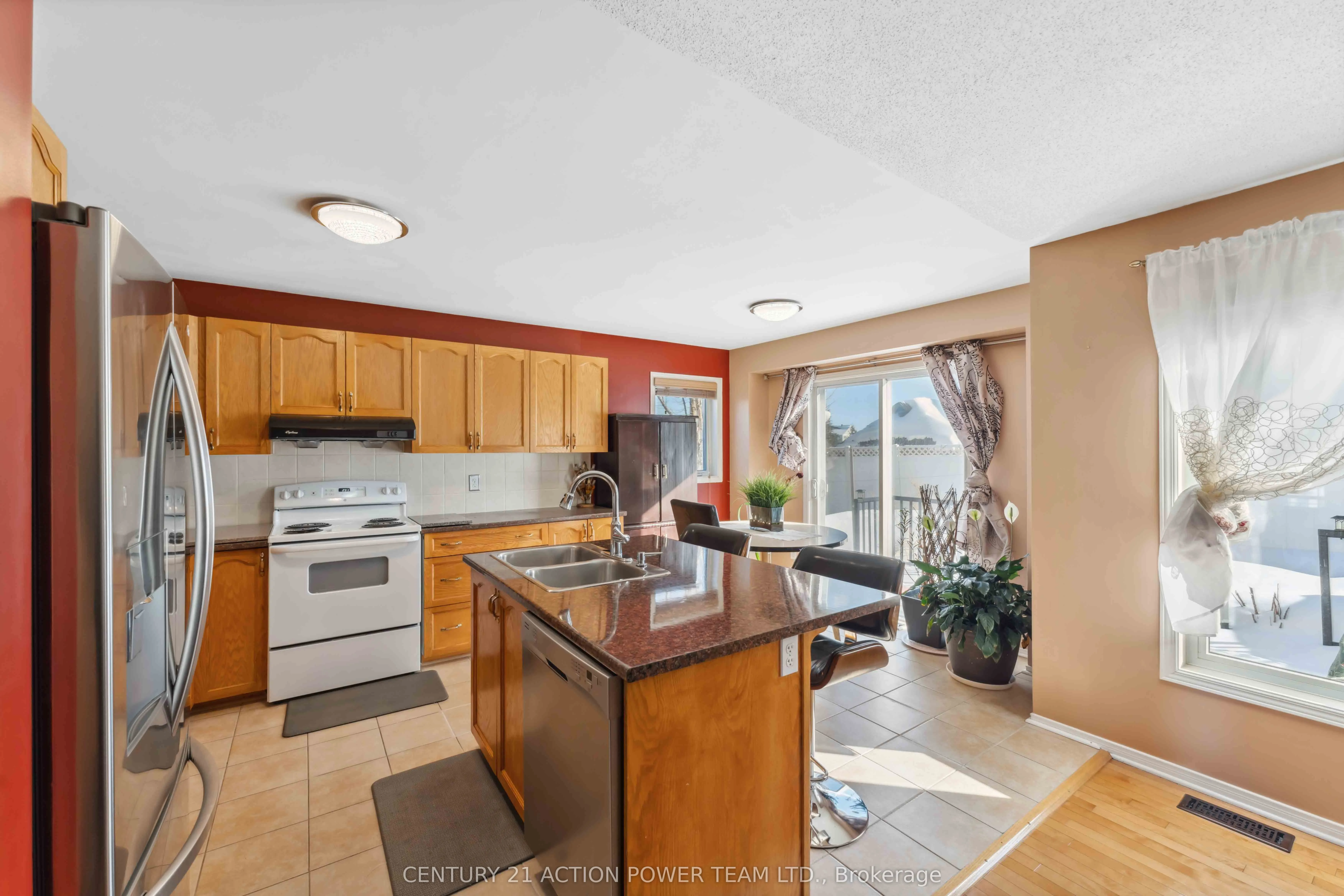 636 Aquaview Drive