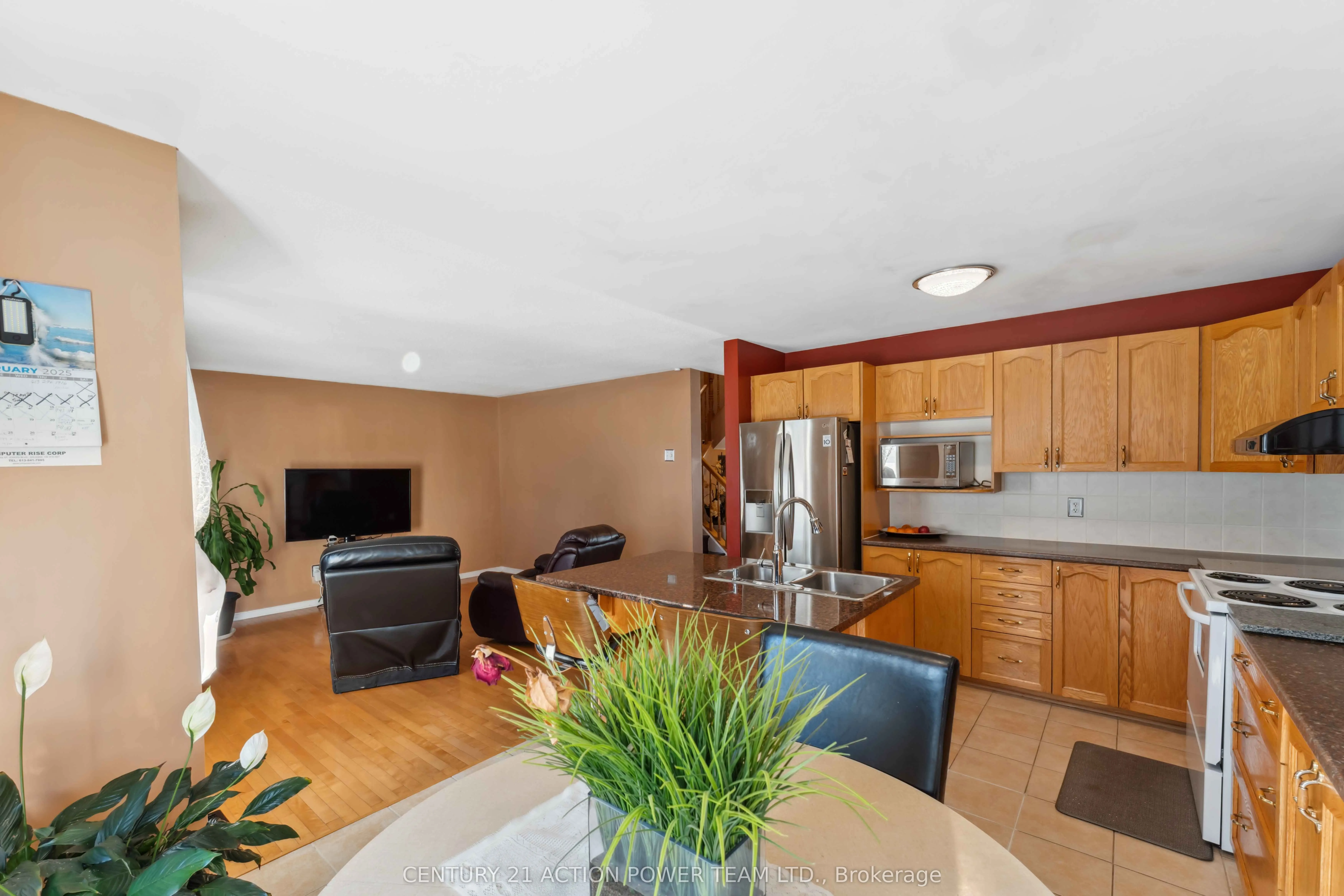 636 Aquaview Drive
