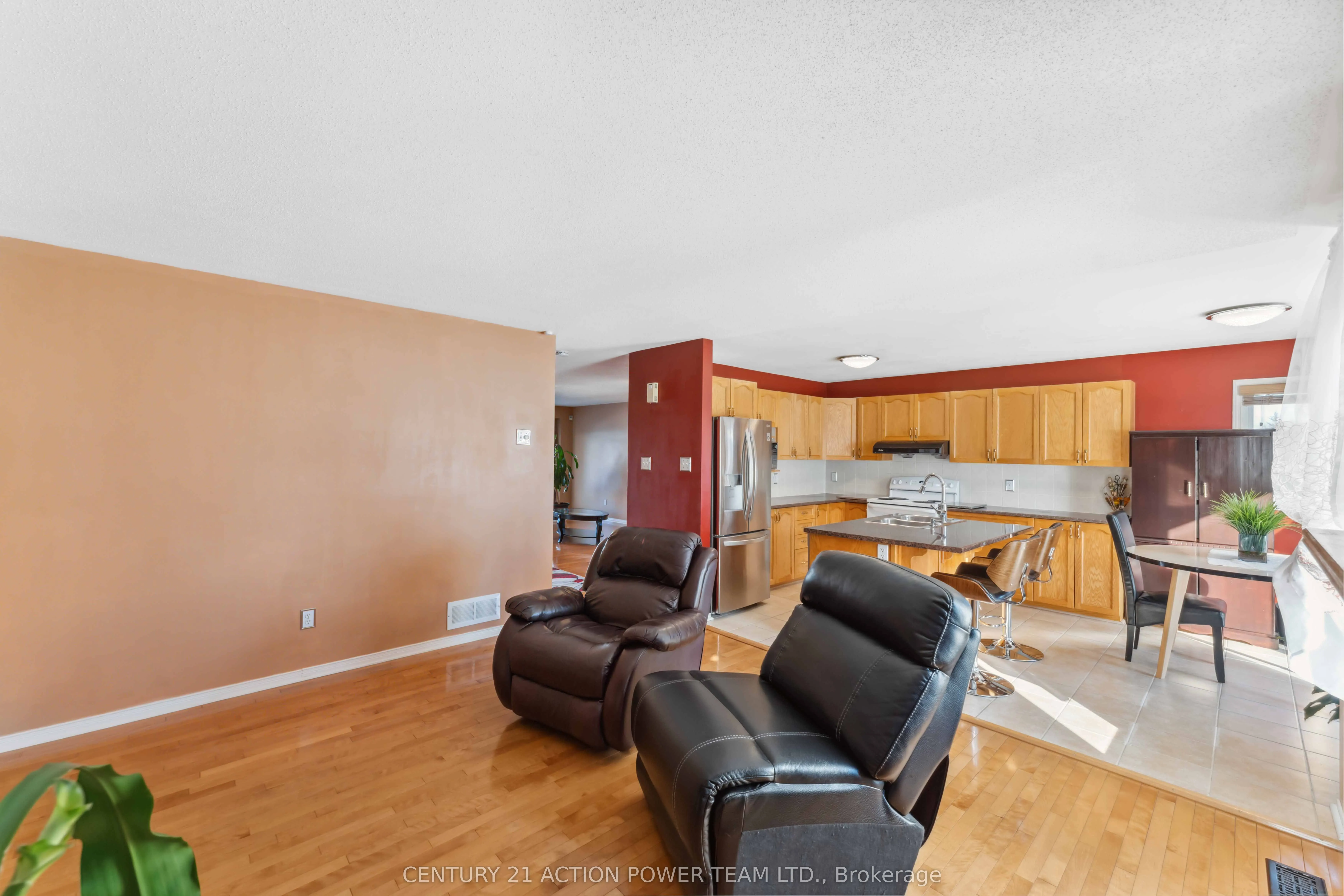 636 Aquaview Drive