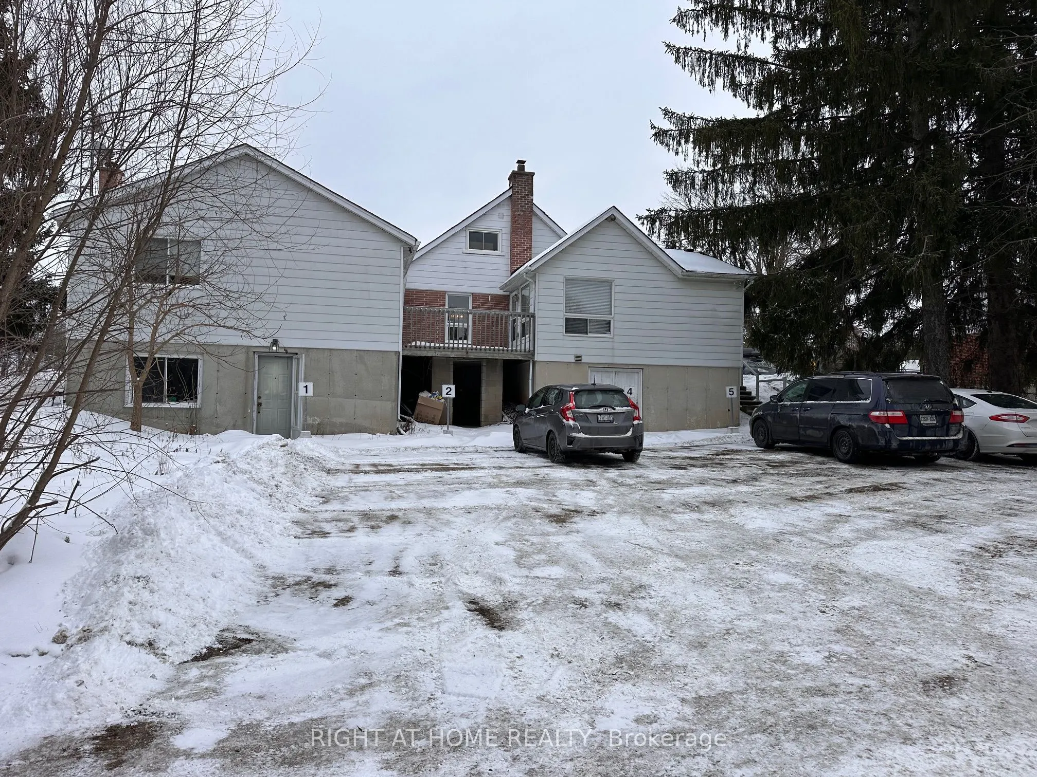 28 Brock Road N, #B