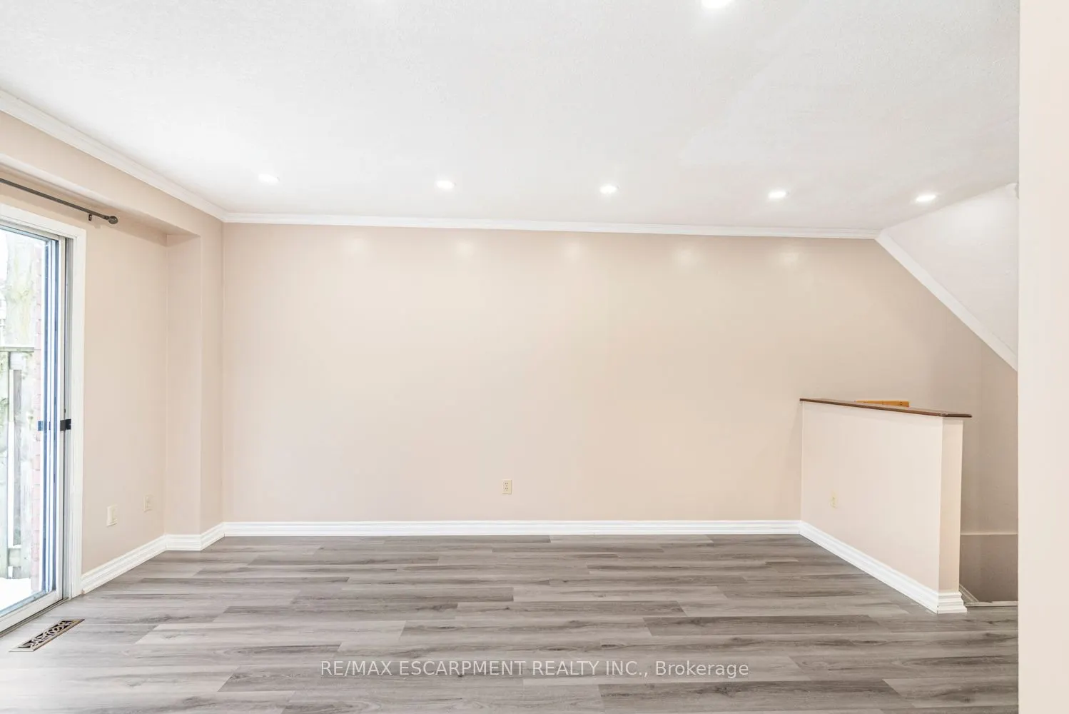14 Derby Street, #35