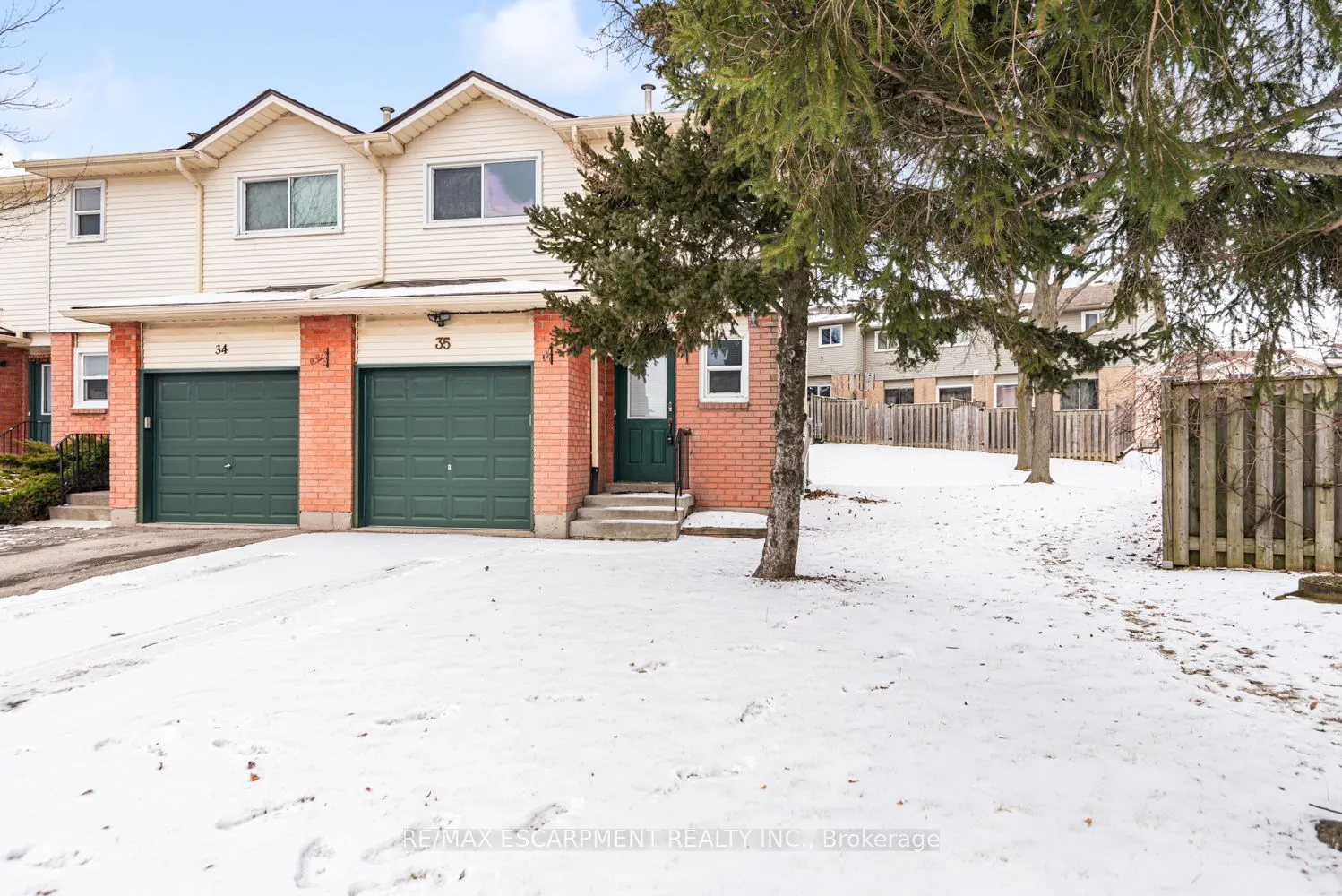 14 Derby Street, #35