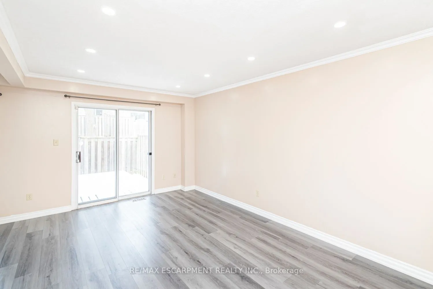 14 Derby Street, #35