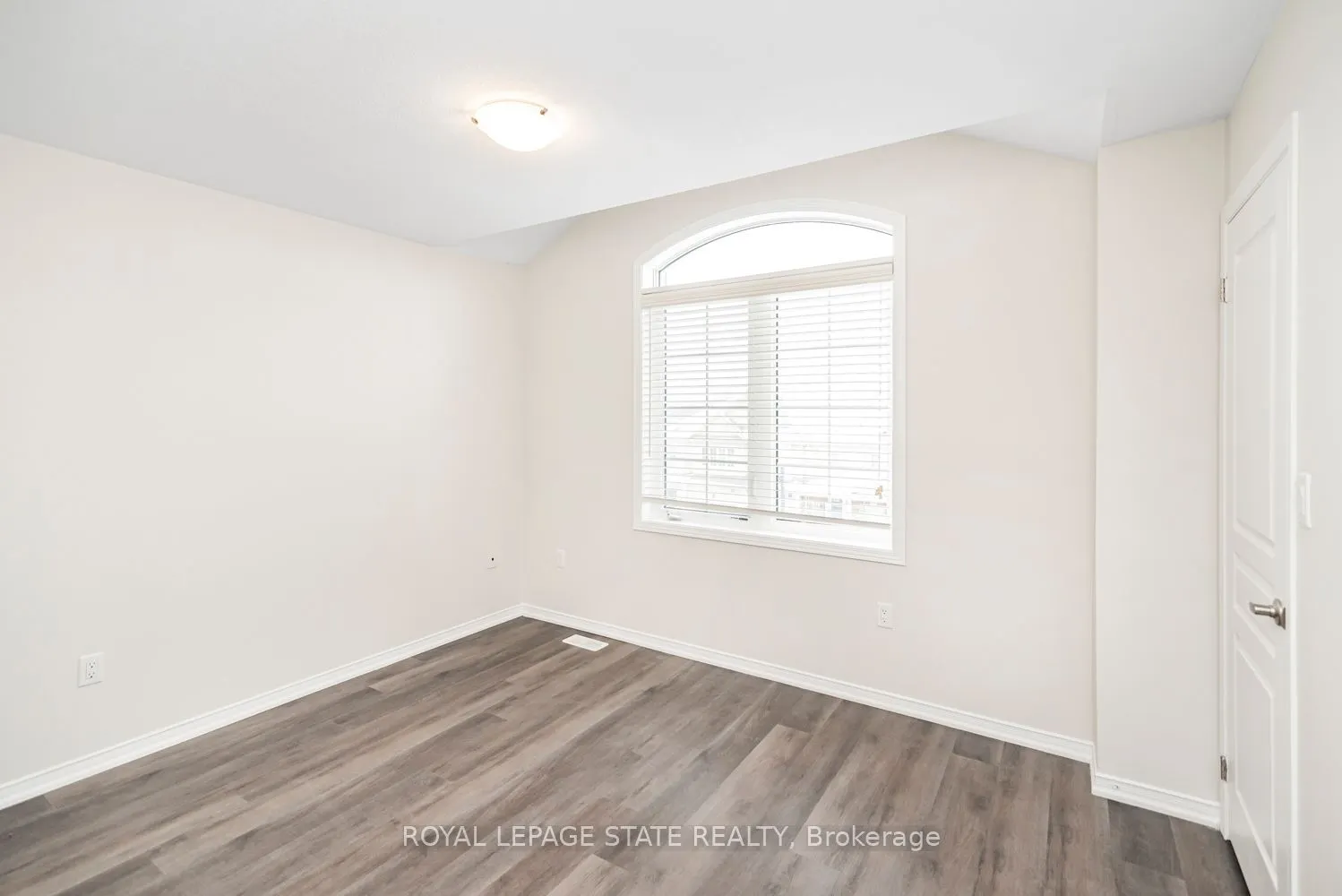 5038 Serena Drive E, #0