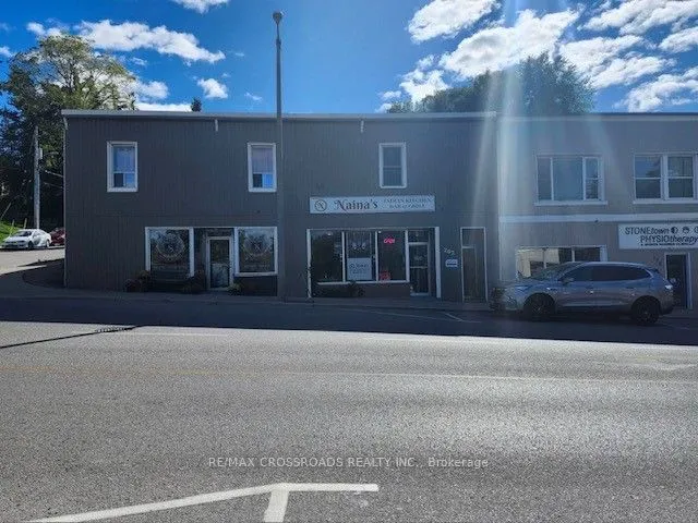 202-204 Queen Street E