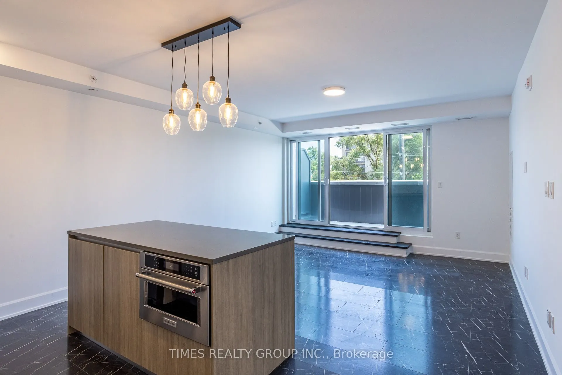 195 HUNTER Street E, #307