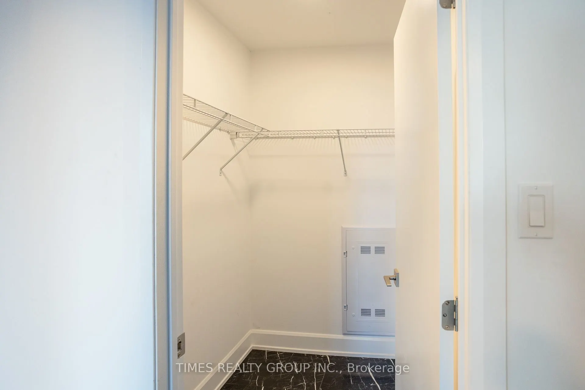 195 HUNTER Street E, #307