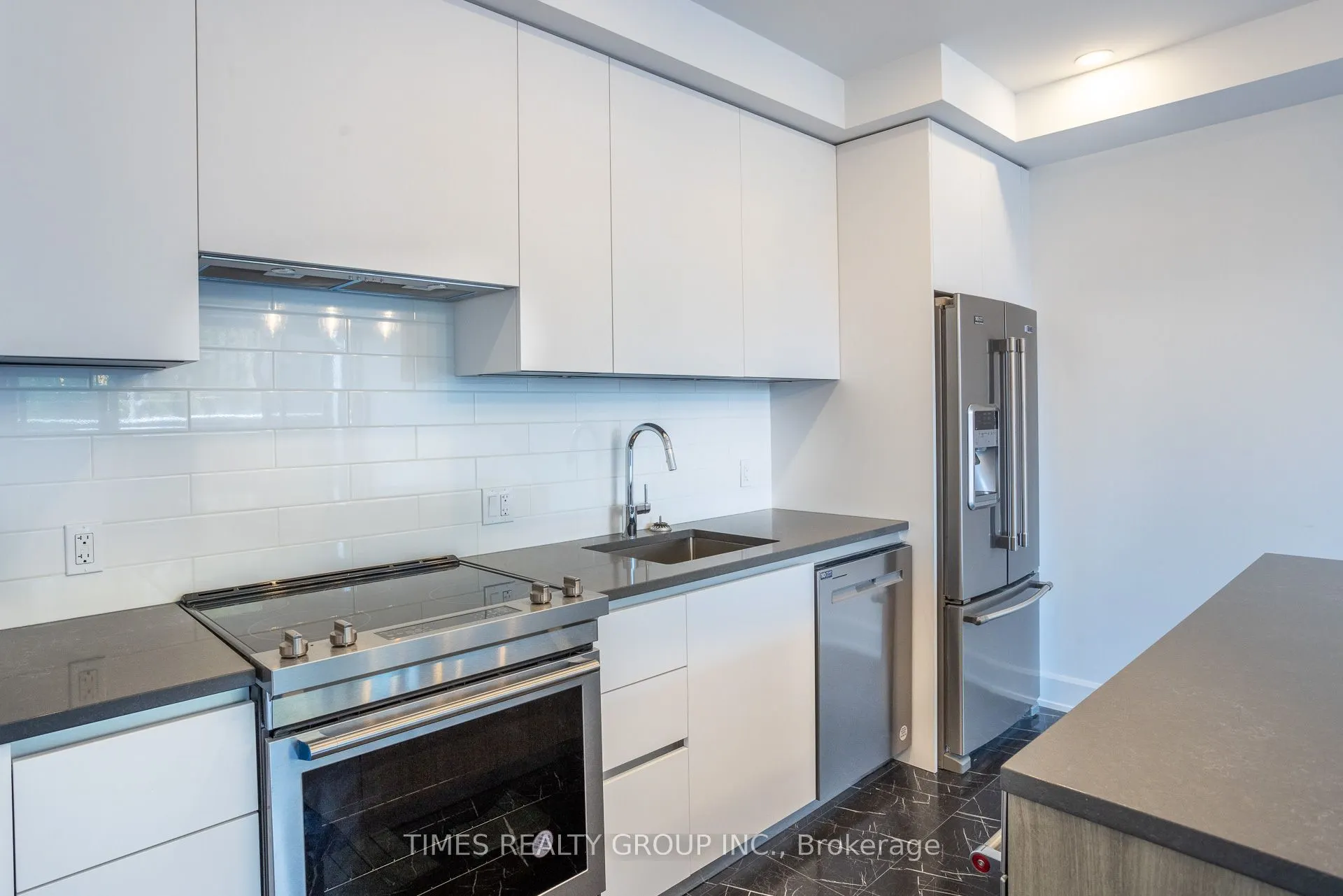 195 HUNTER Street E, #307
