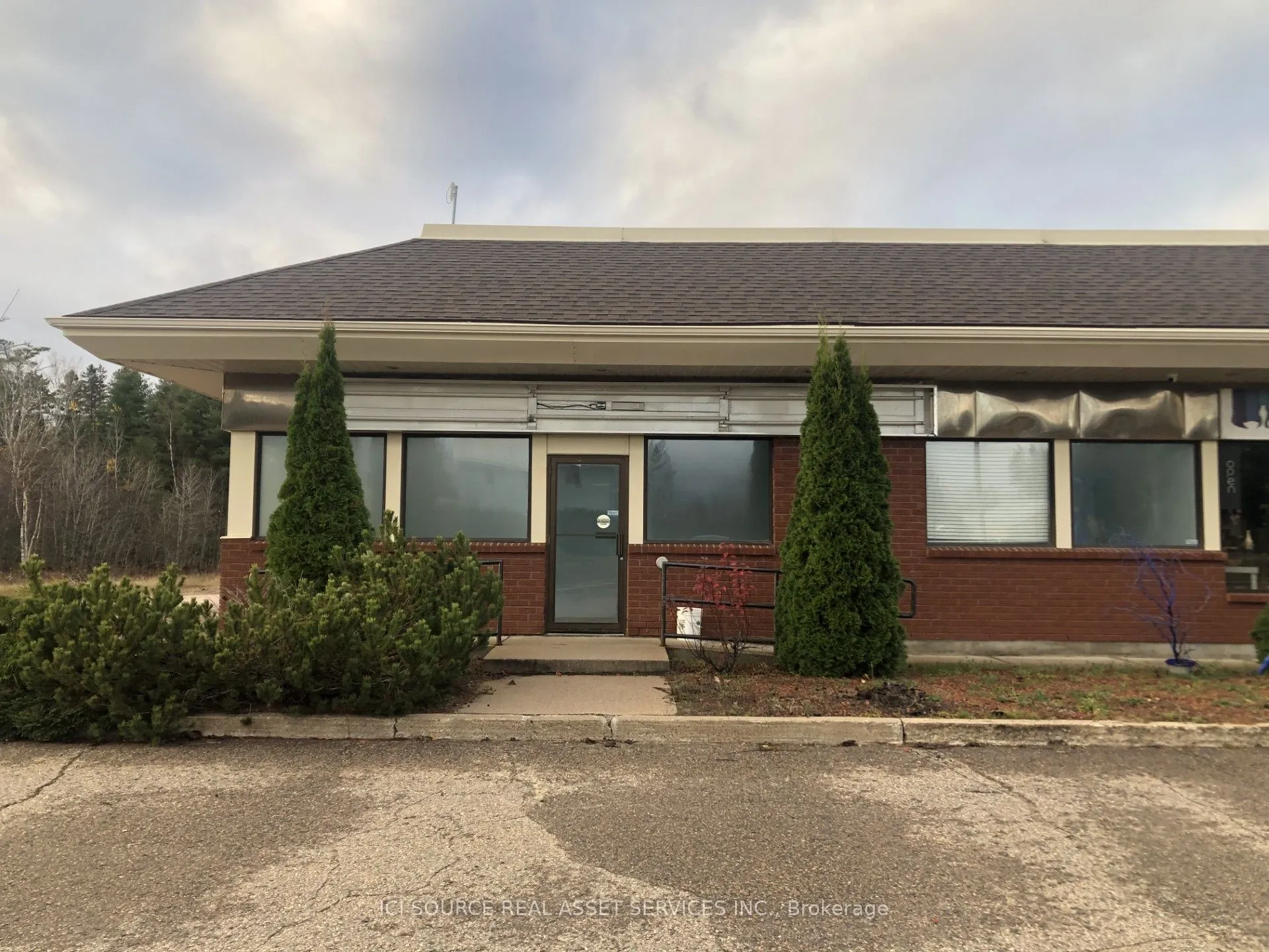 33373 Highway 17