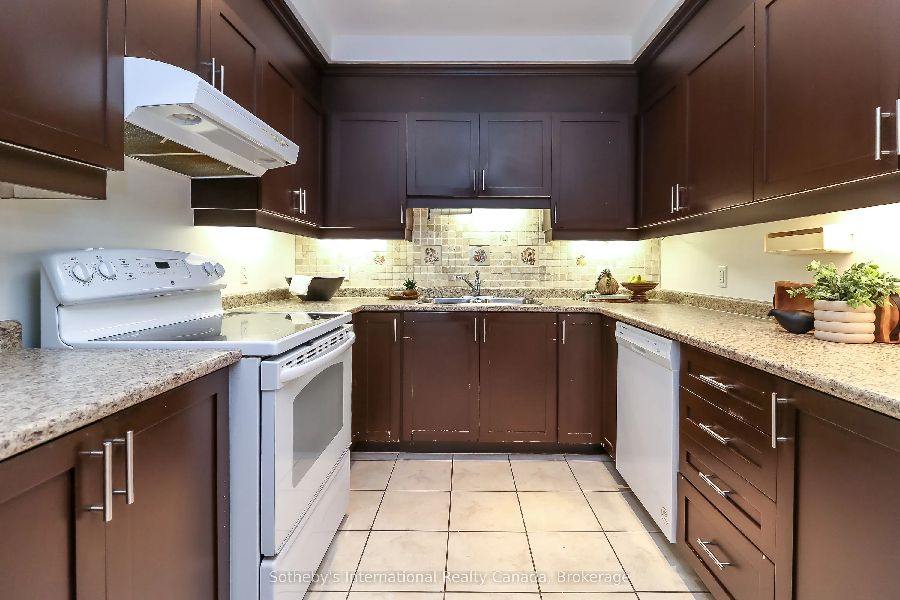 25 Beaver Street S, #308