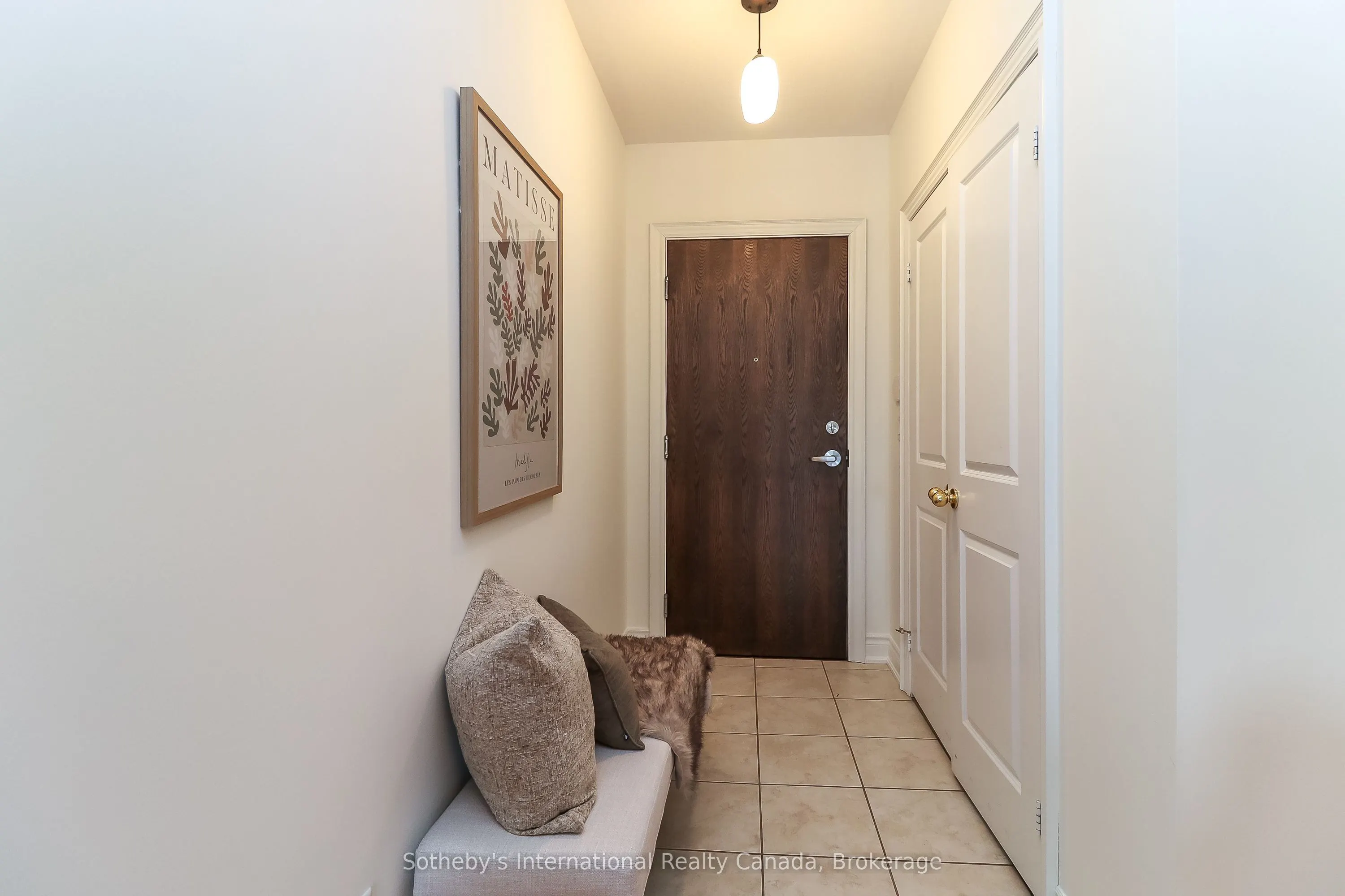25 Beaver Street S, #308