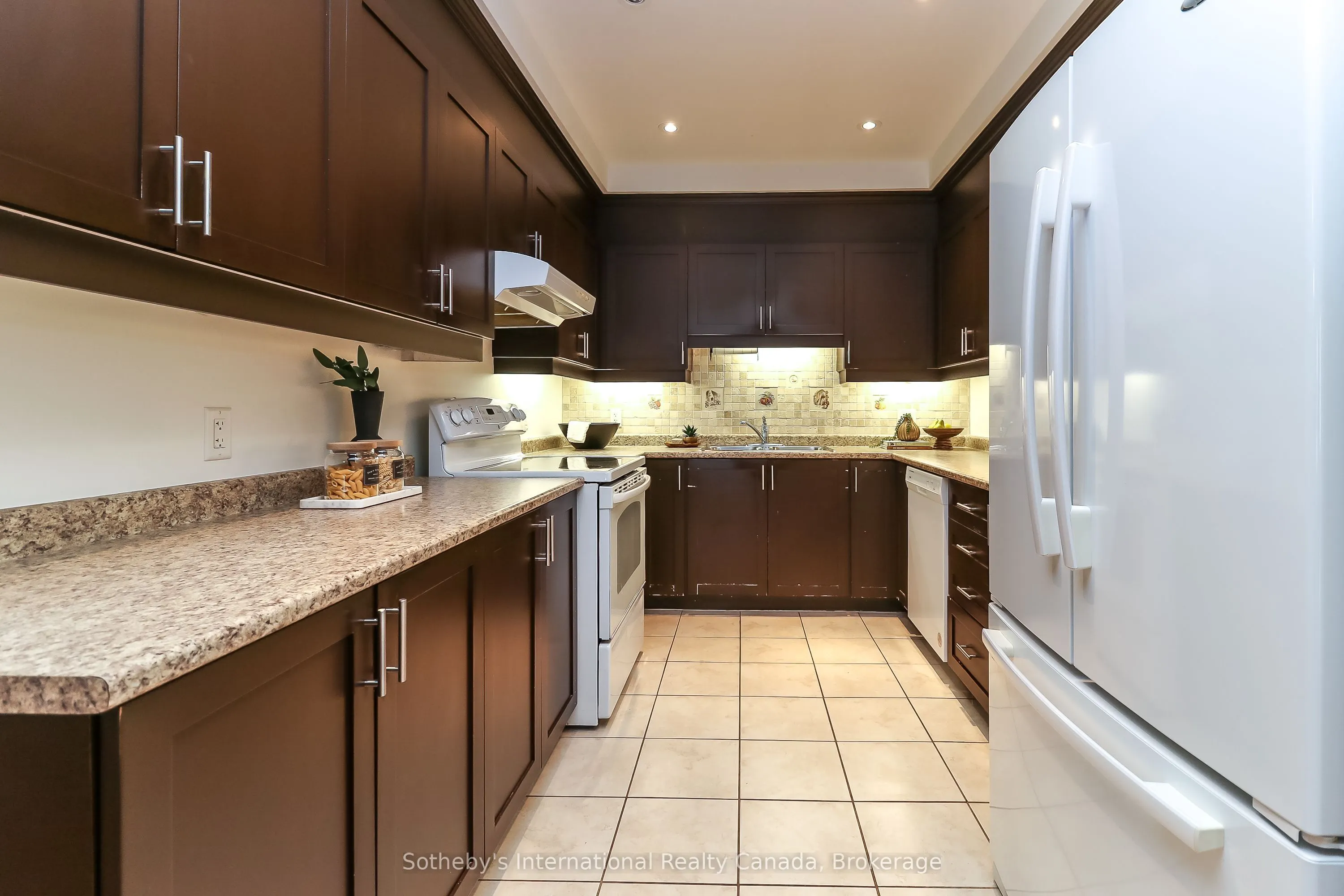 25 Beaver Street S, #308