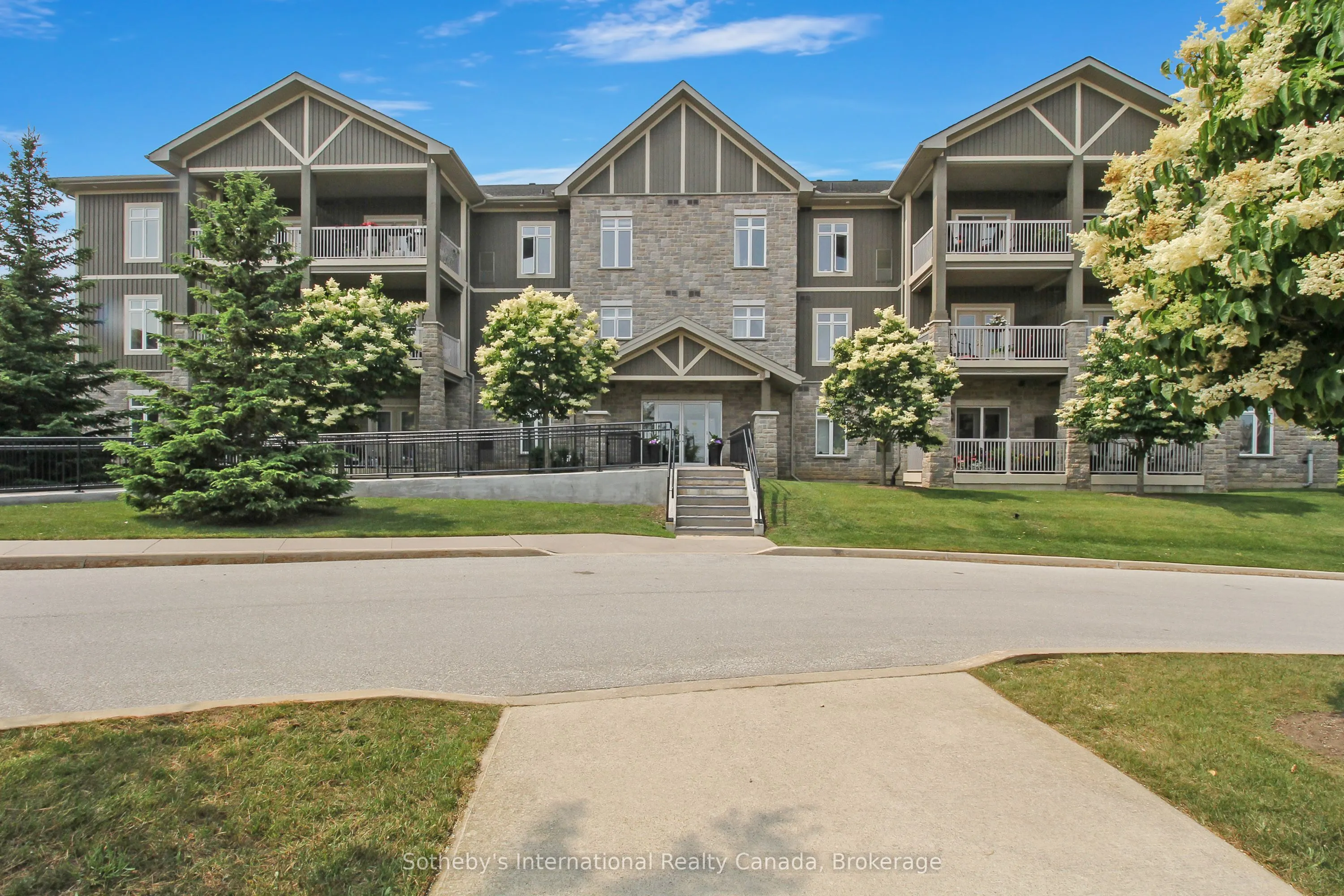 25 Beaver Street S, #308