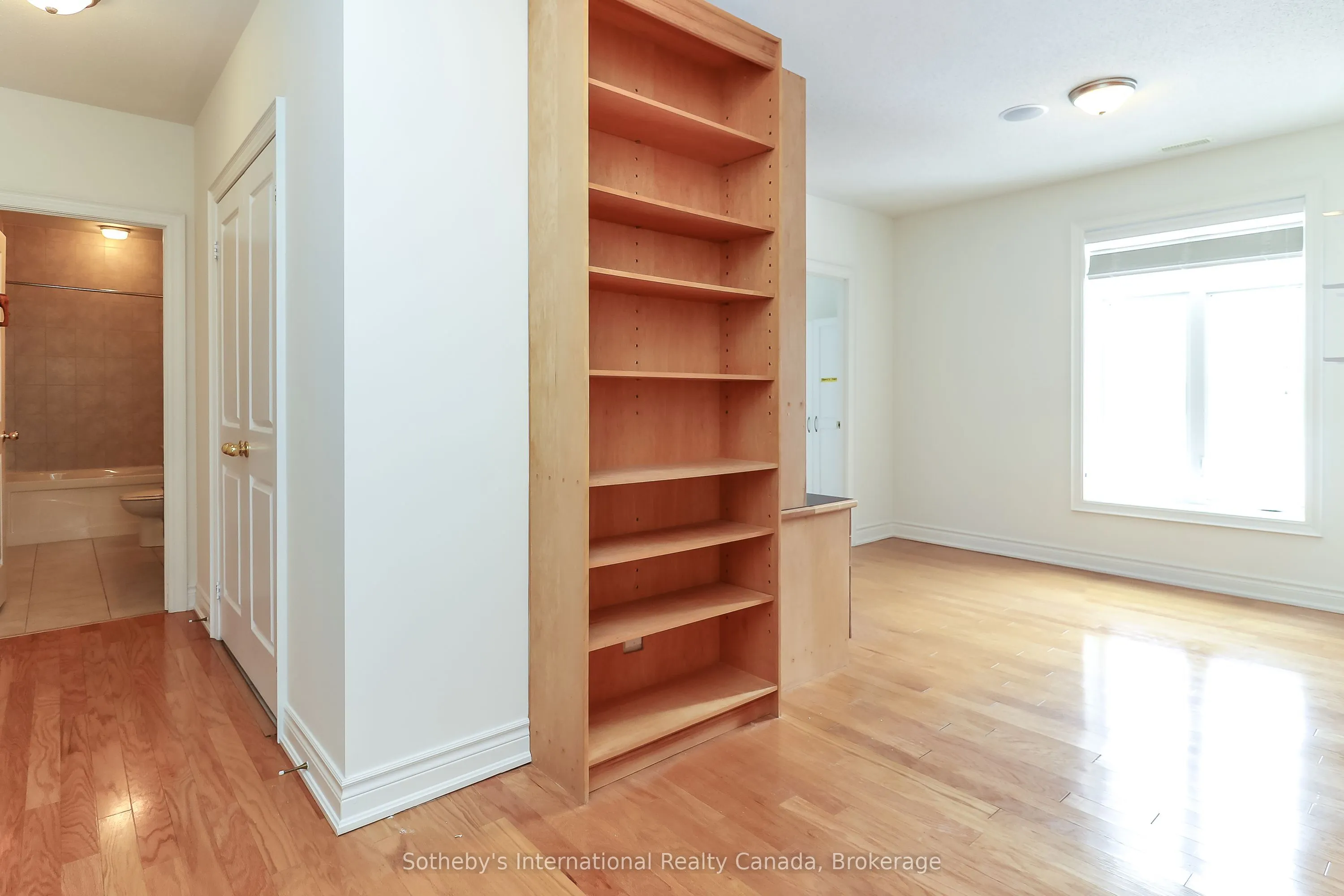 25 Beaver Street S, #308