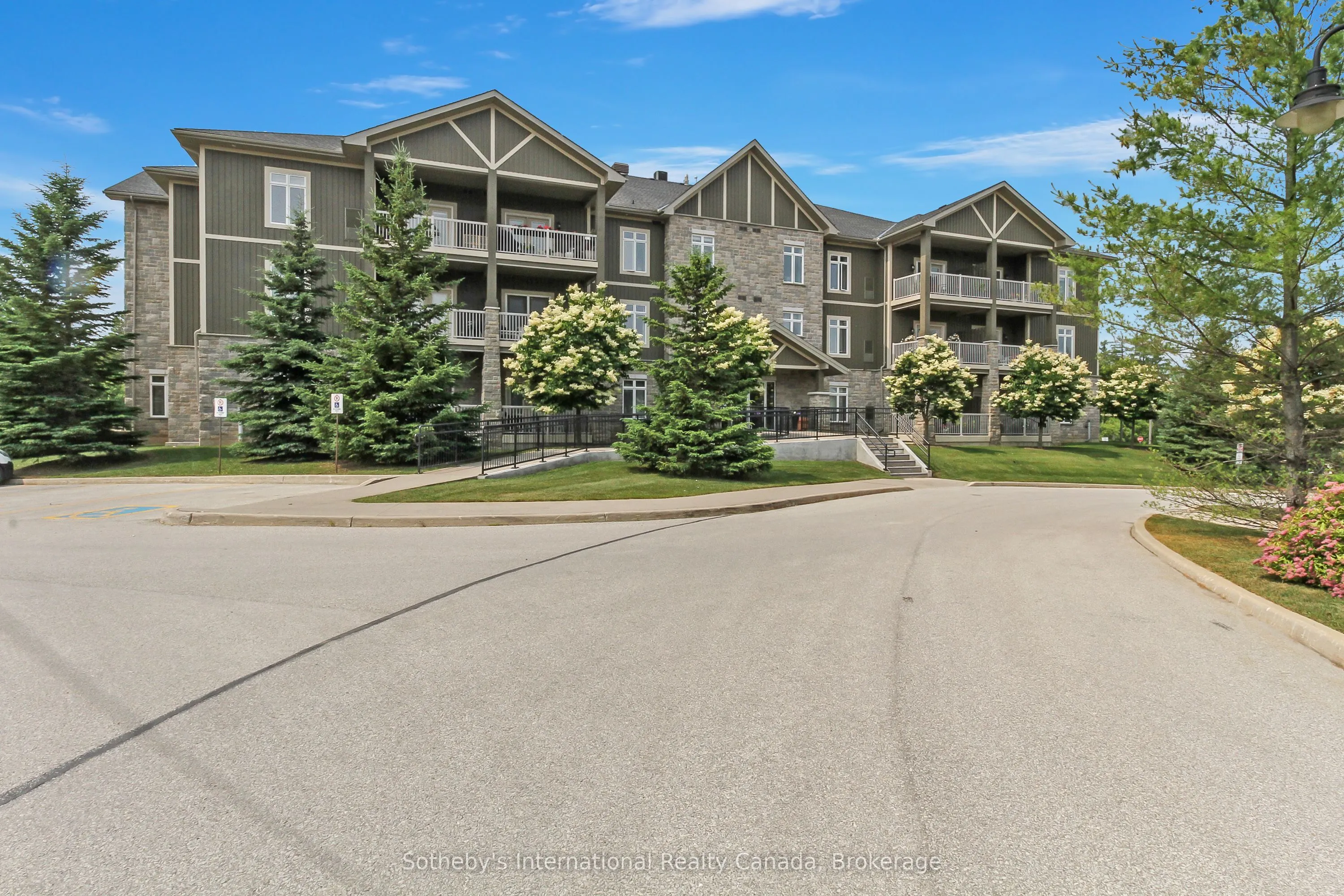 25 Beaver Street S, #308