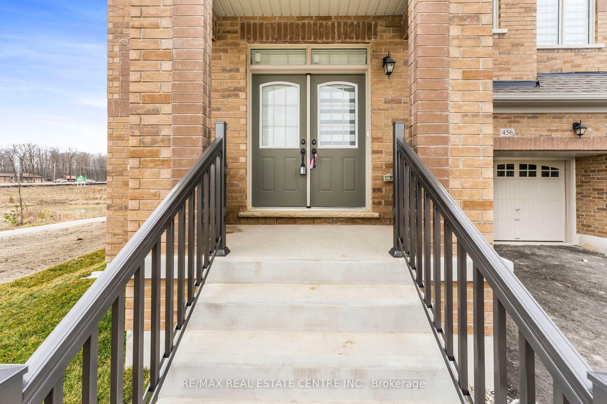 456 Black Cherry Crescent