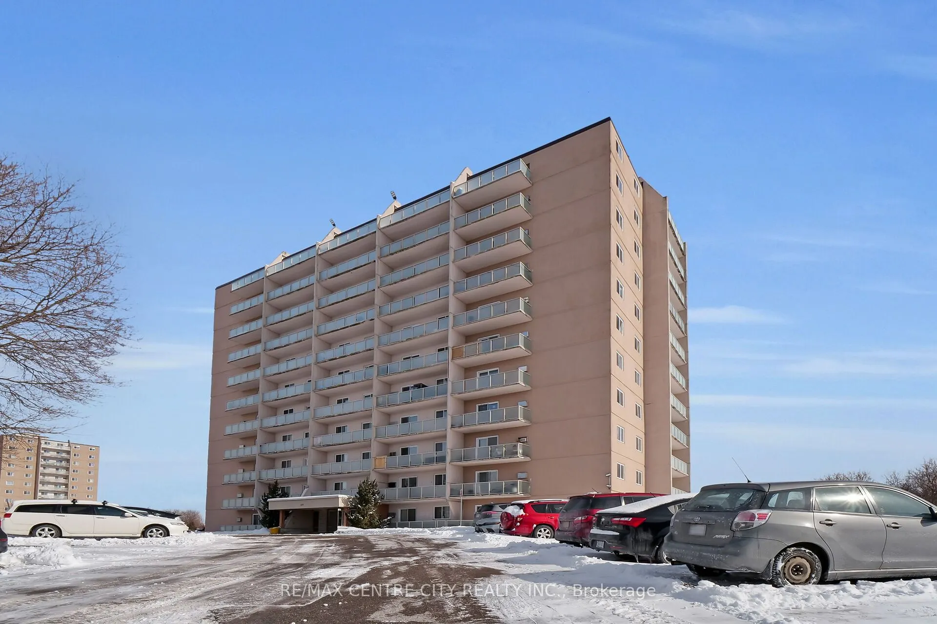 573 Mornington Avenue, #512
