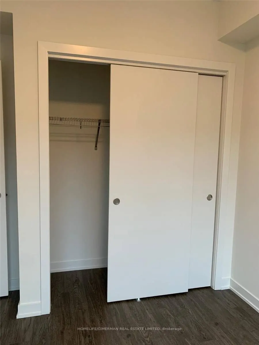 212 King William Street, #424