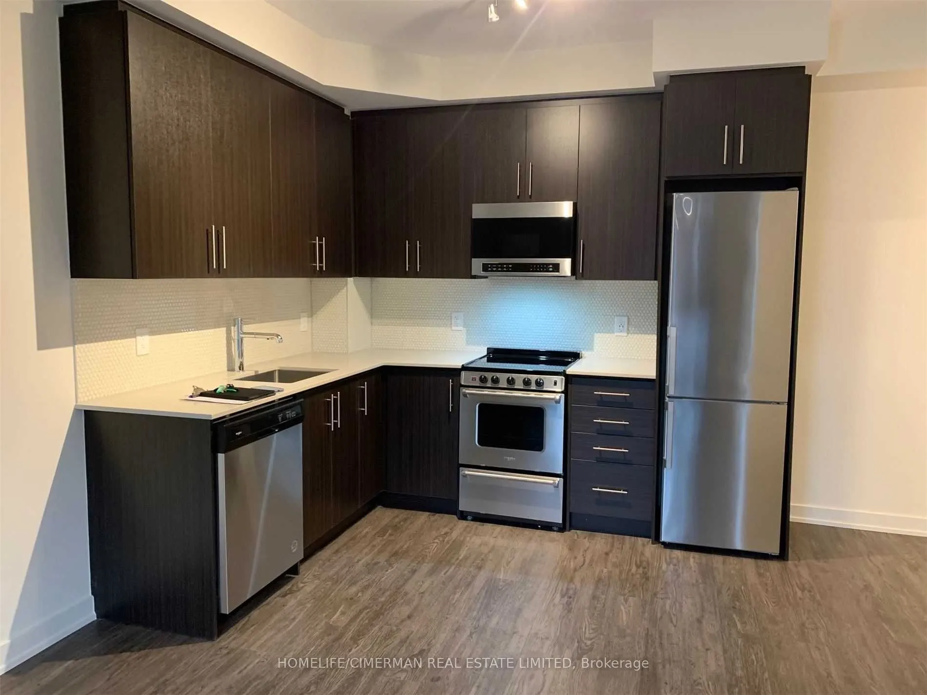 212 King William Street, #424
