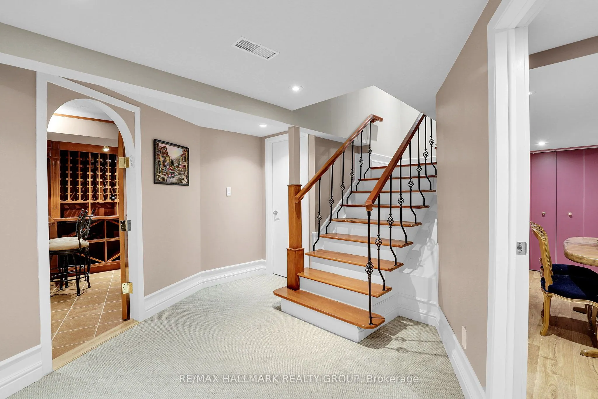 1712 Playfair Drive