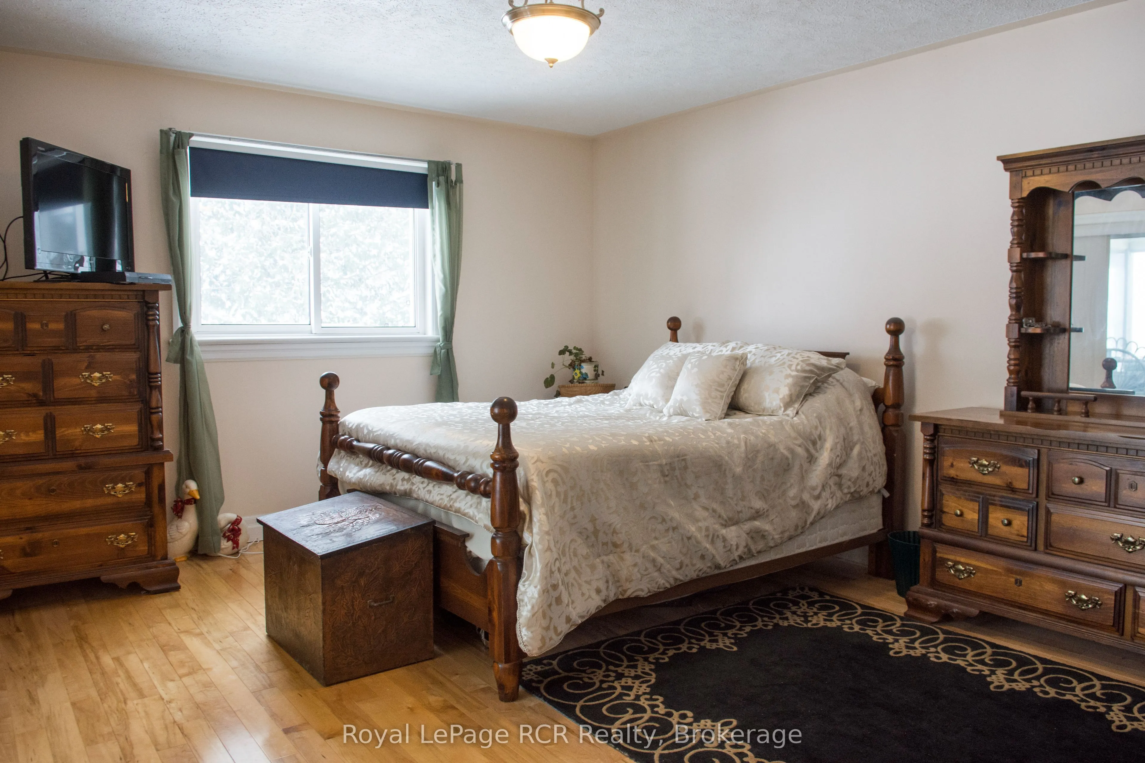 318783 1 Grey Road