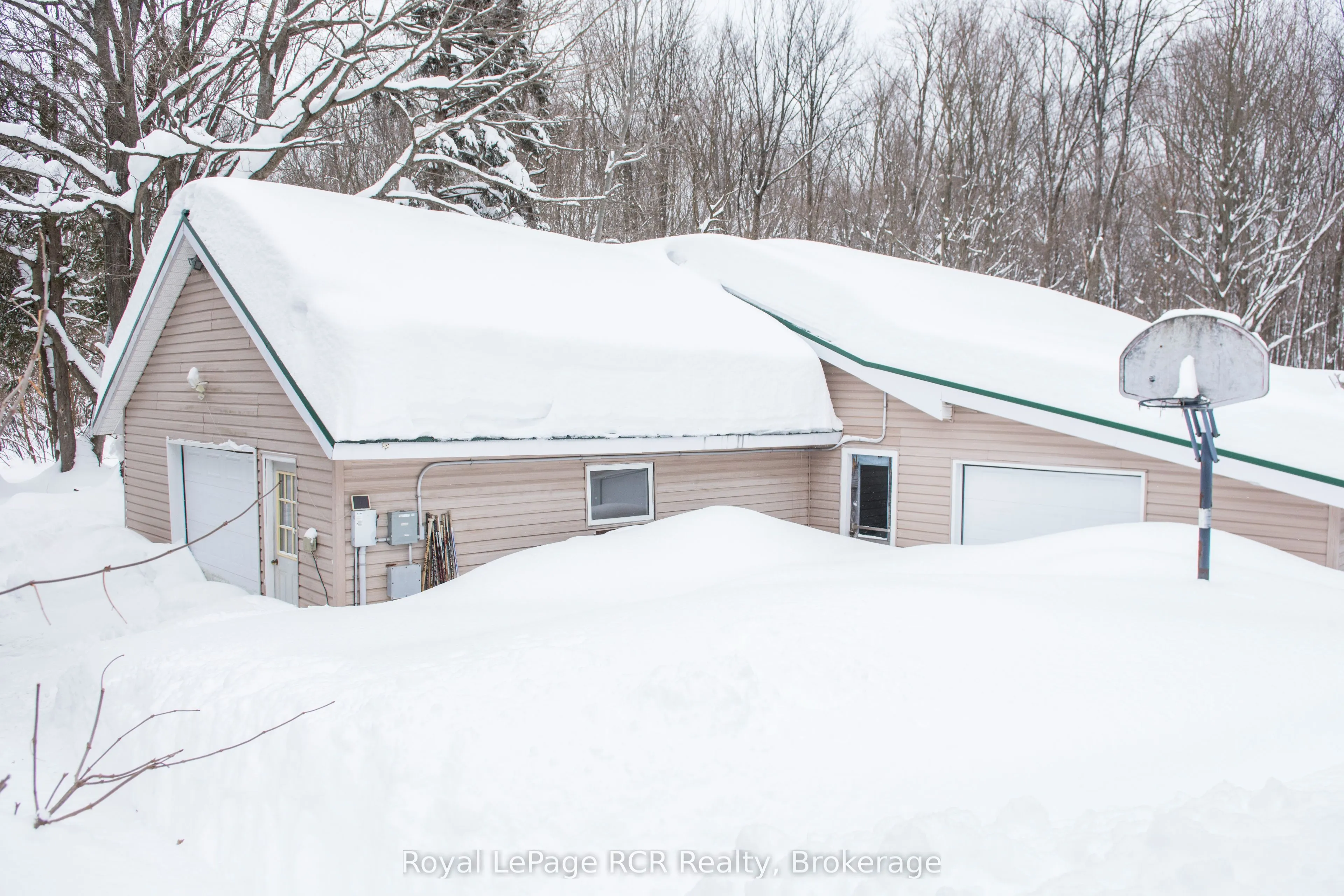 318783 1 Grey Road