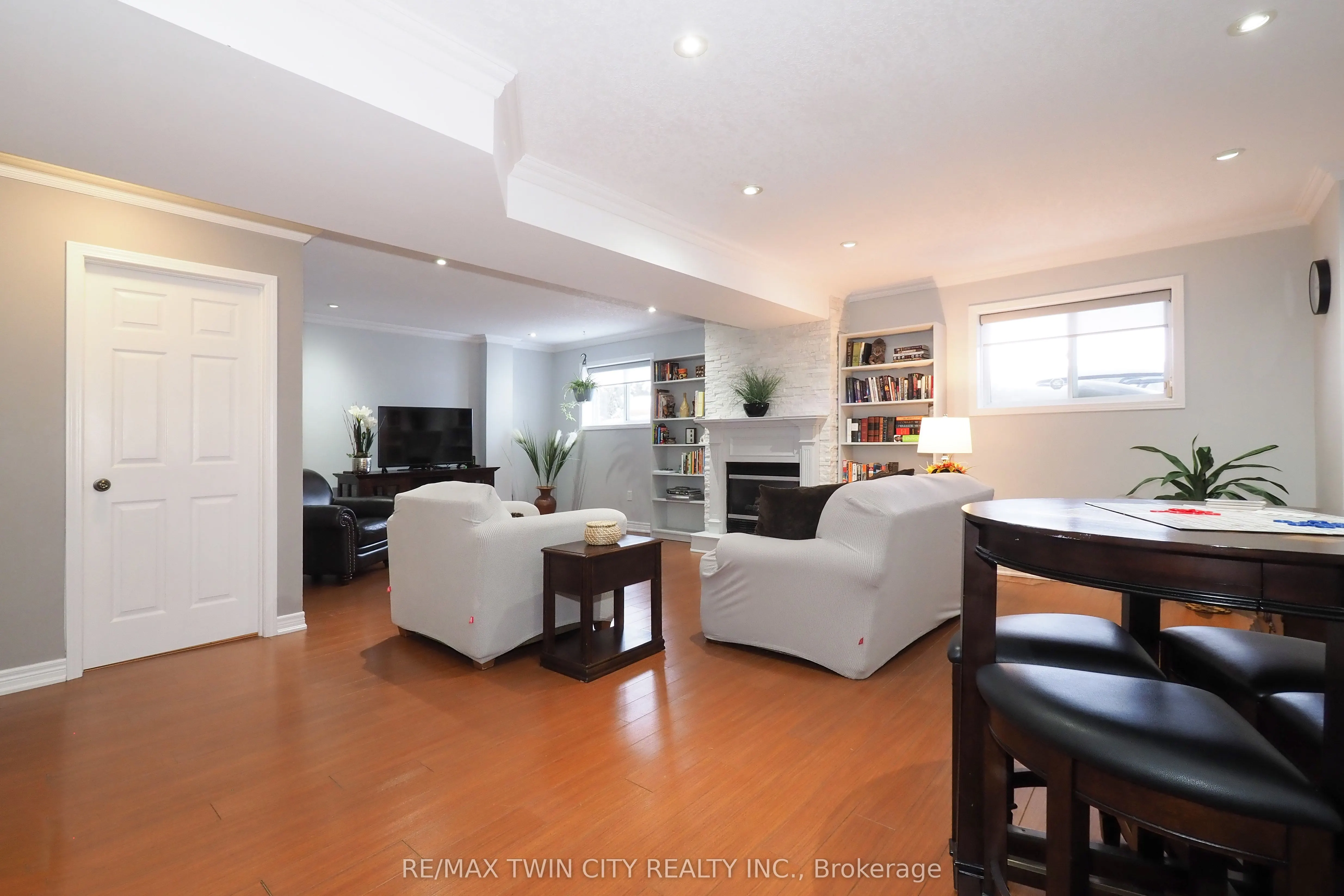 439 Langlaw Drive