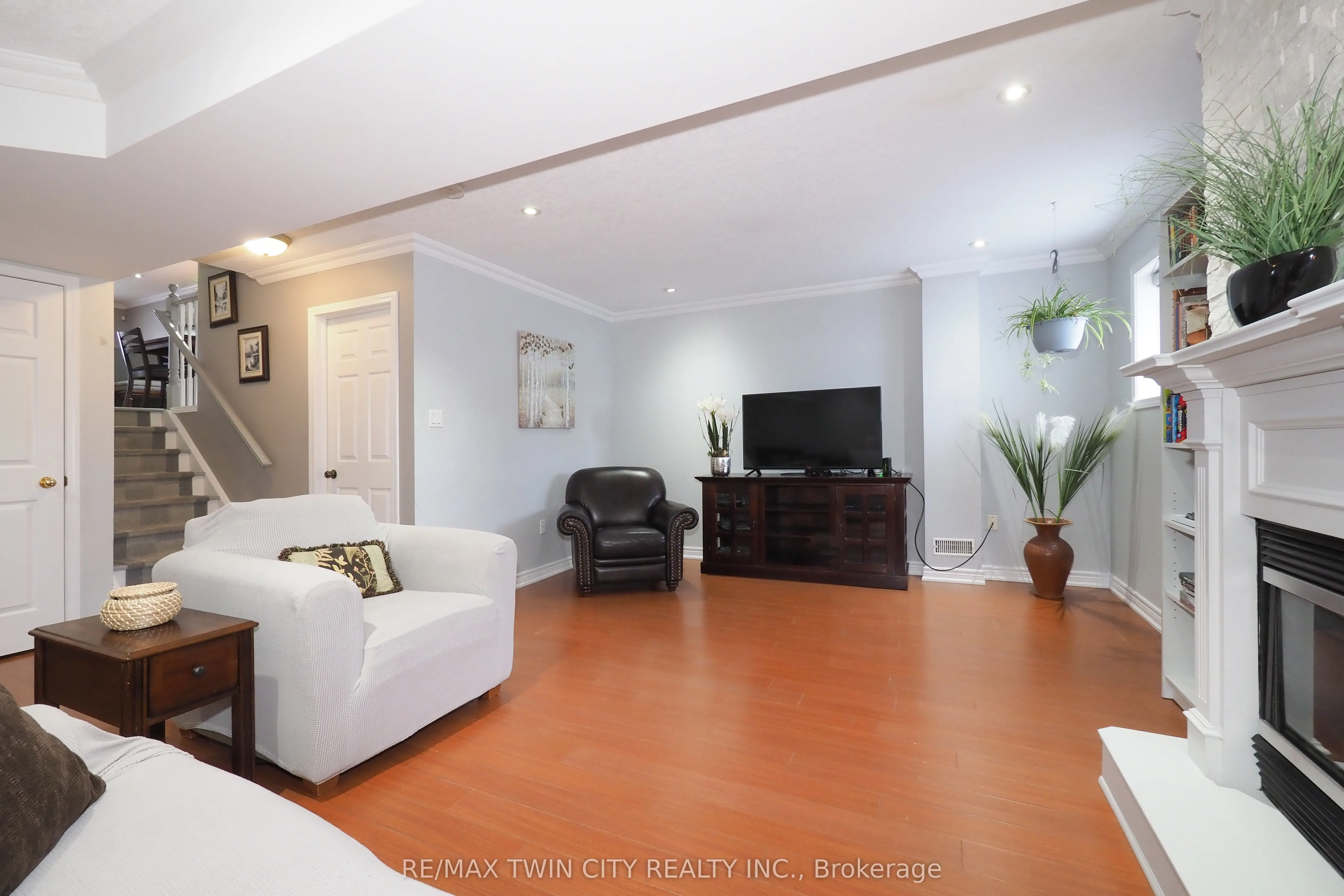 439 Langlaw Drive