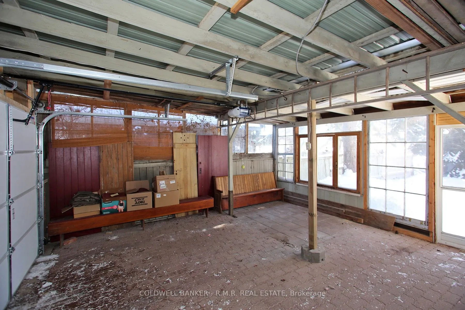 367 Lakeshore Road