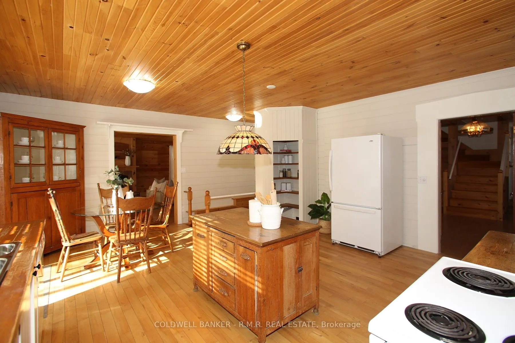 367 Lakeshore Road